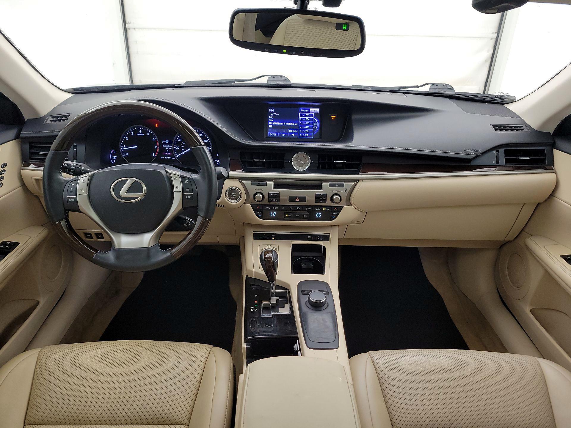 Thumbnail: 2014 Lexus ES - 9