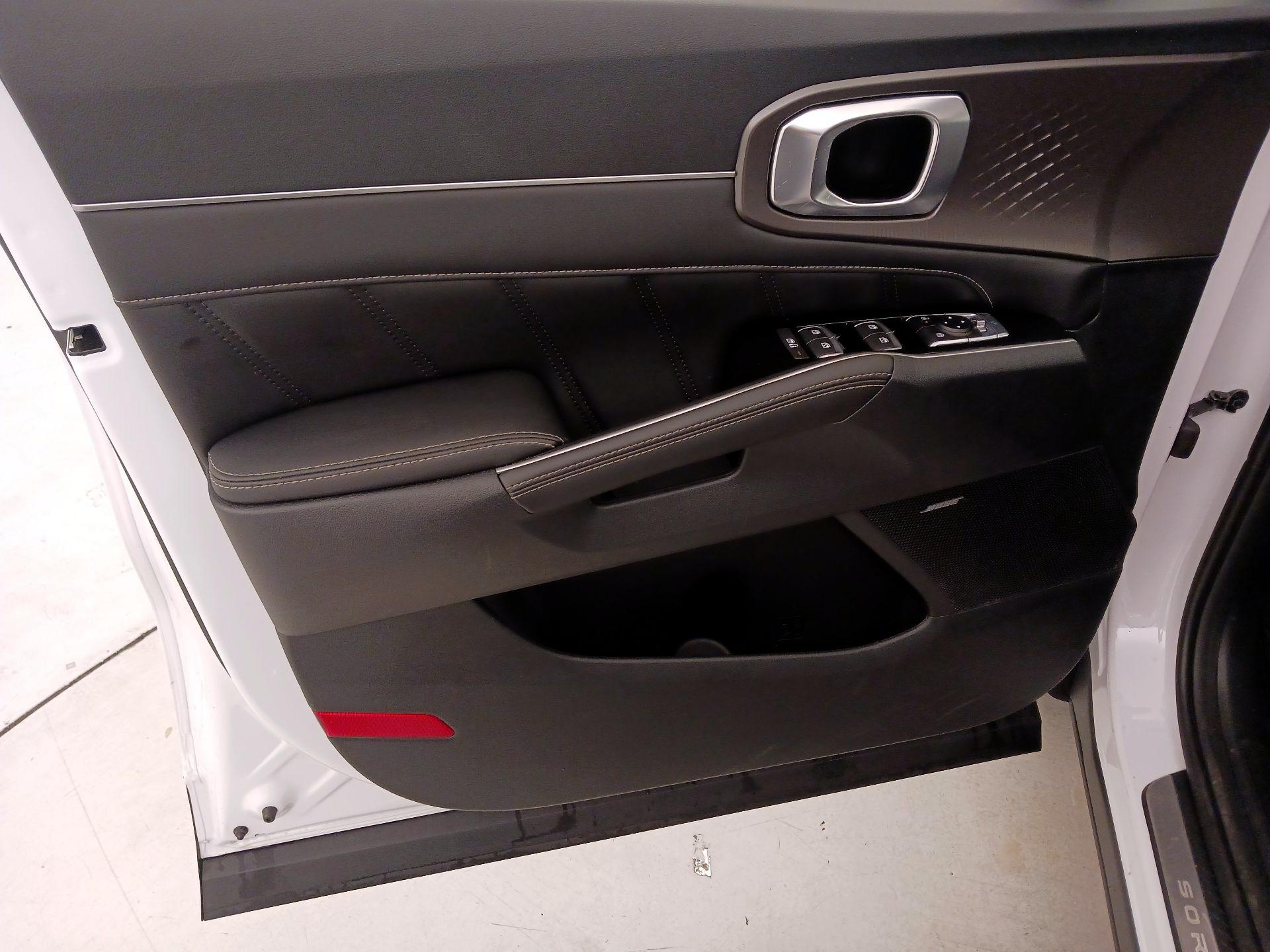 Thumbnail: 2026 Kia Sorento - 12