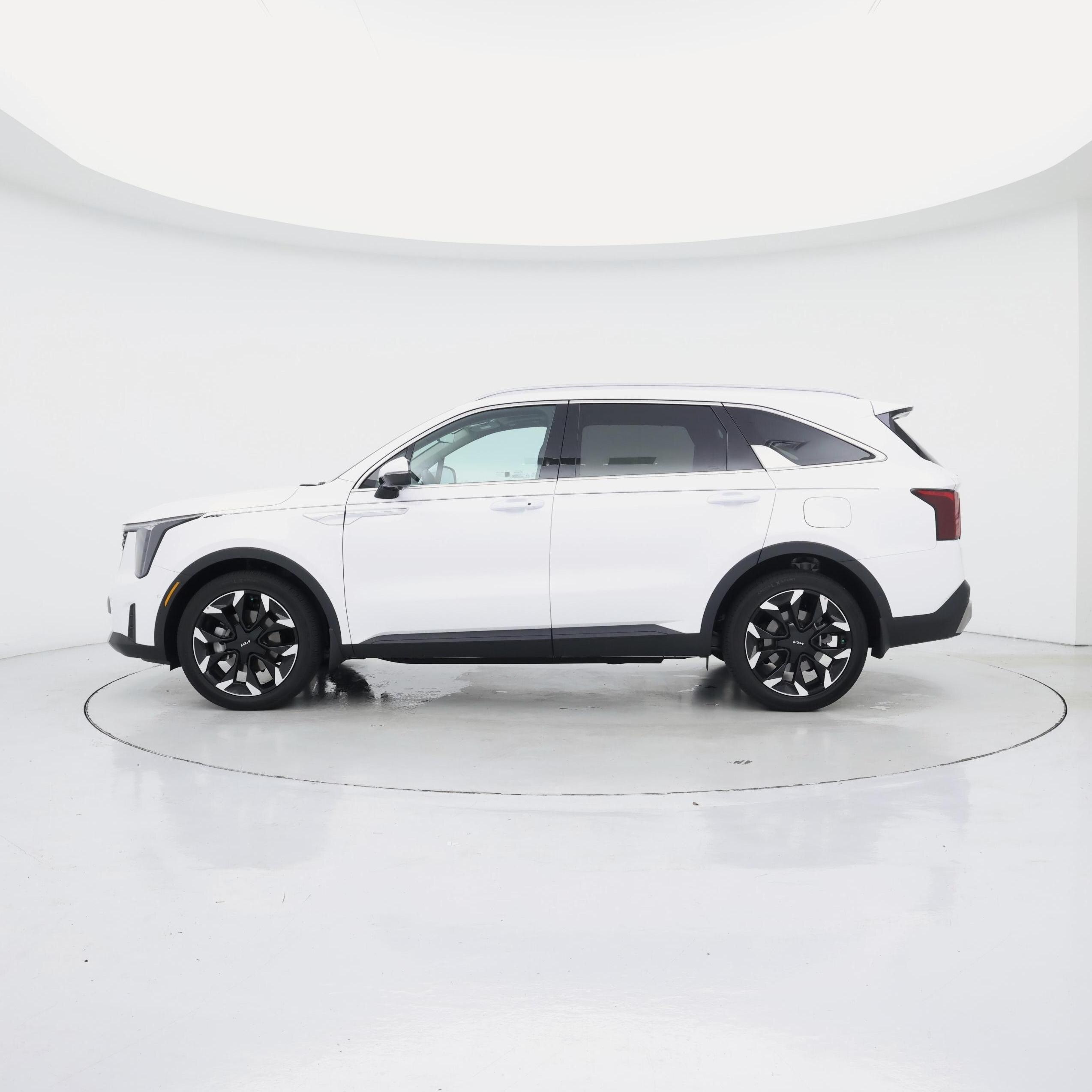 Thumbnail: 2026 Kia Sorento - 3
