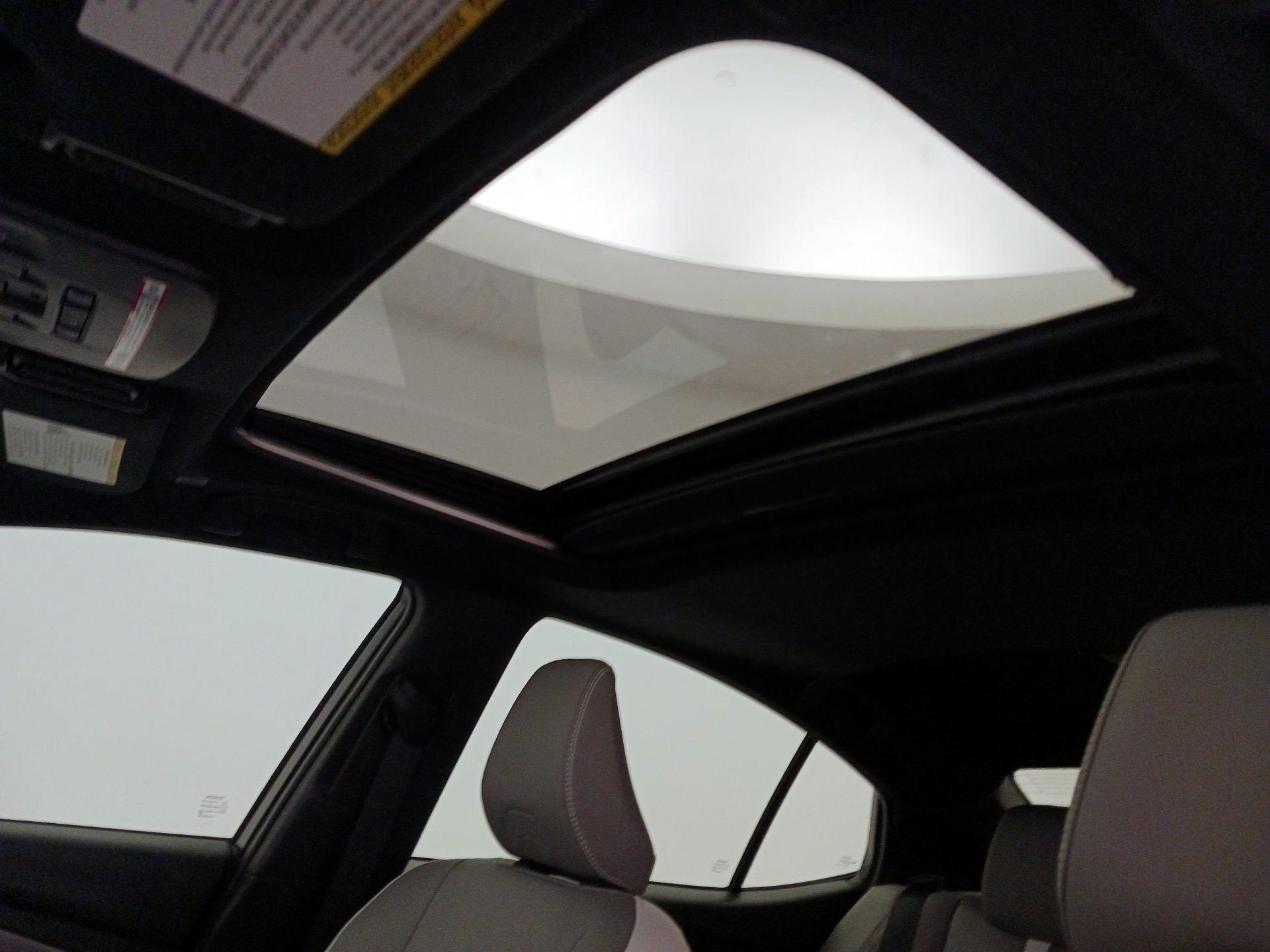 Thumbnail: 2025 Toyota Camry - 20