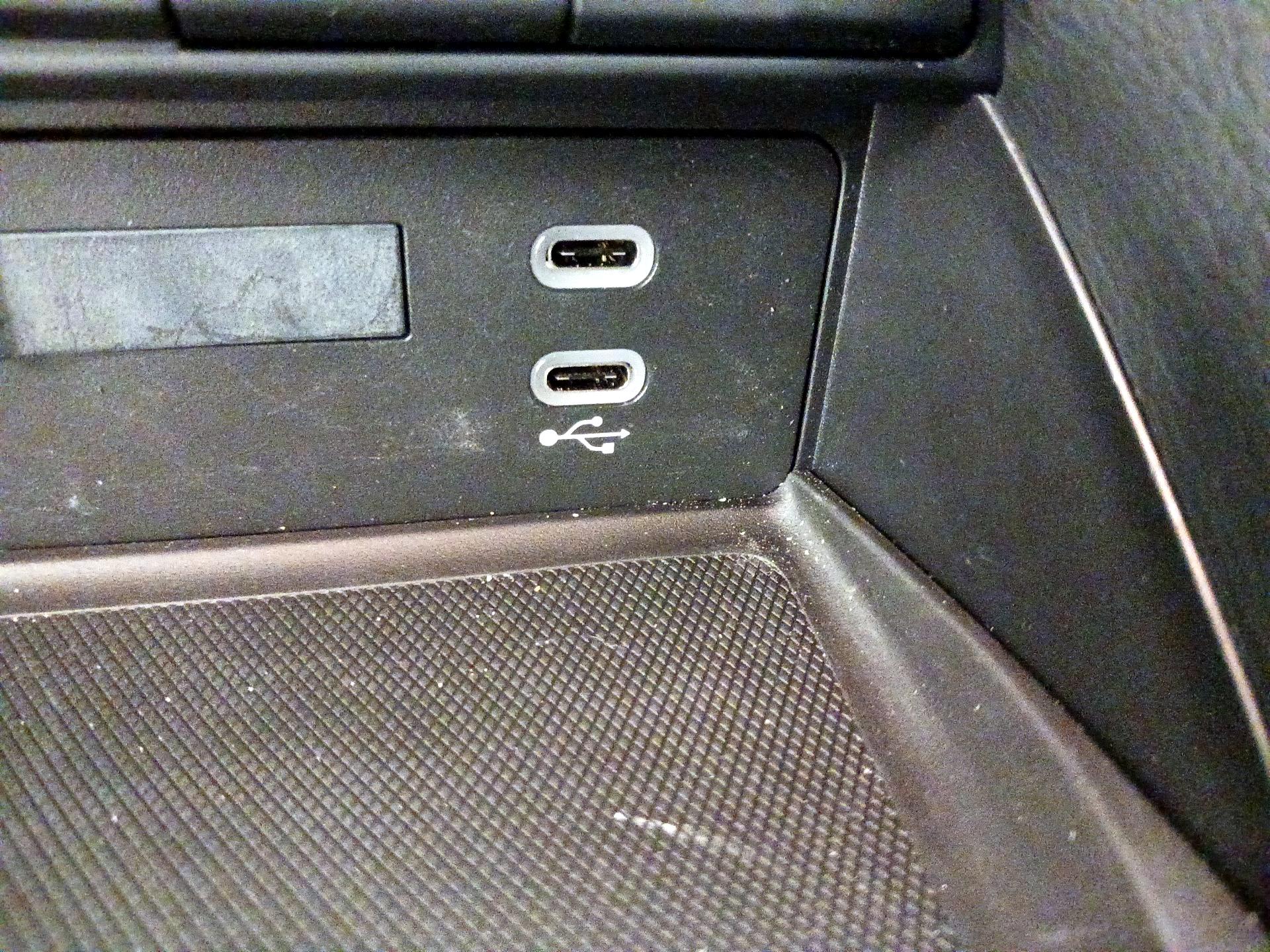 Thumbnail: 2025 Mazda MX-5 Miata - 18