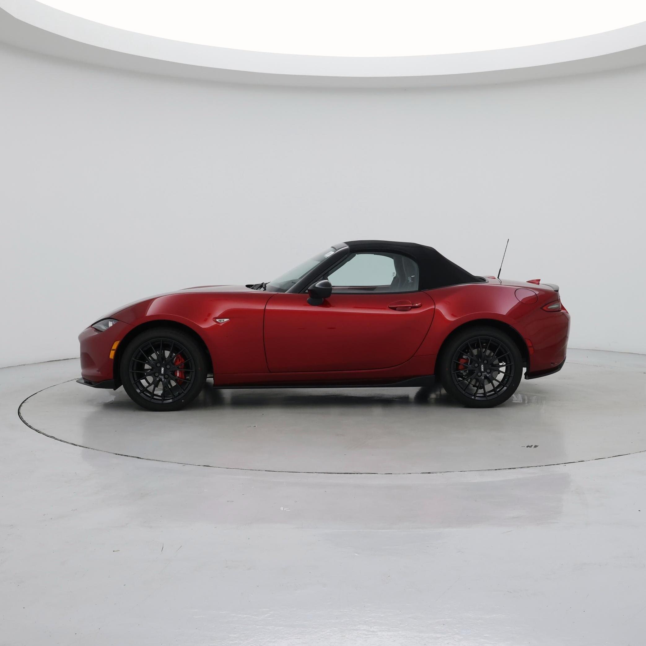 Thumbnail: 2025 Mazda MX-5 Miata - 3
