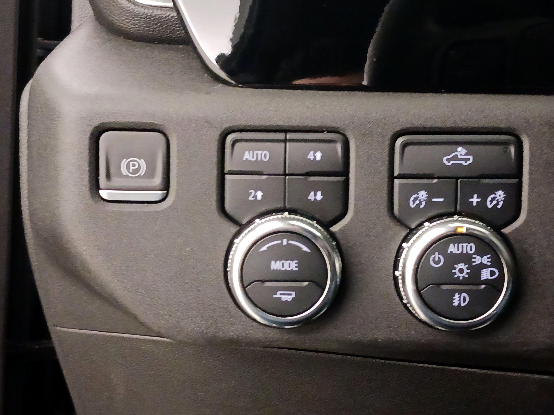 Thumbnail: 2023 GMC Sierra 1500 - 13