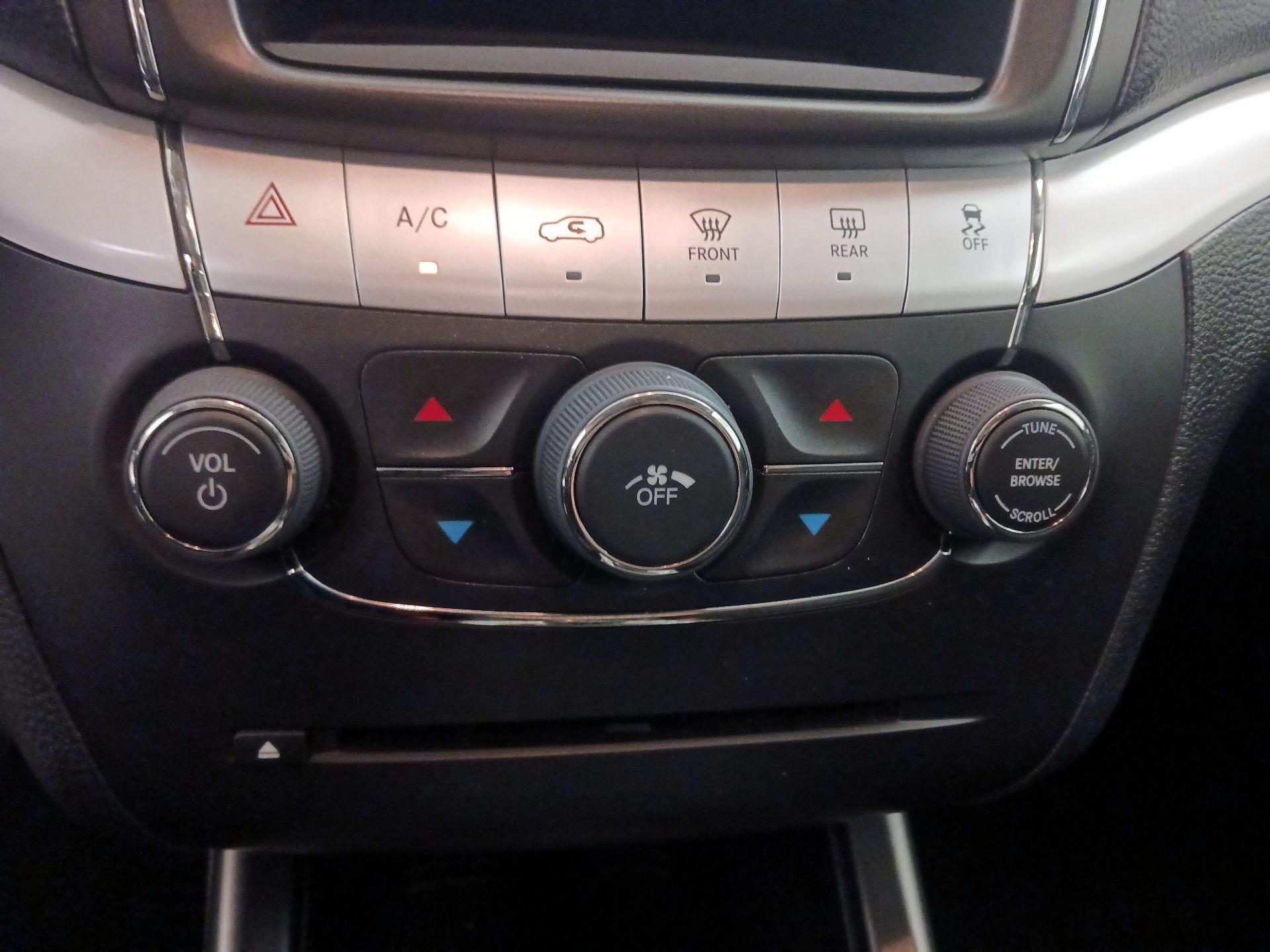 Thumbnail: 2020 Dodge Journey - 16