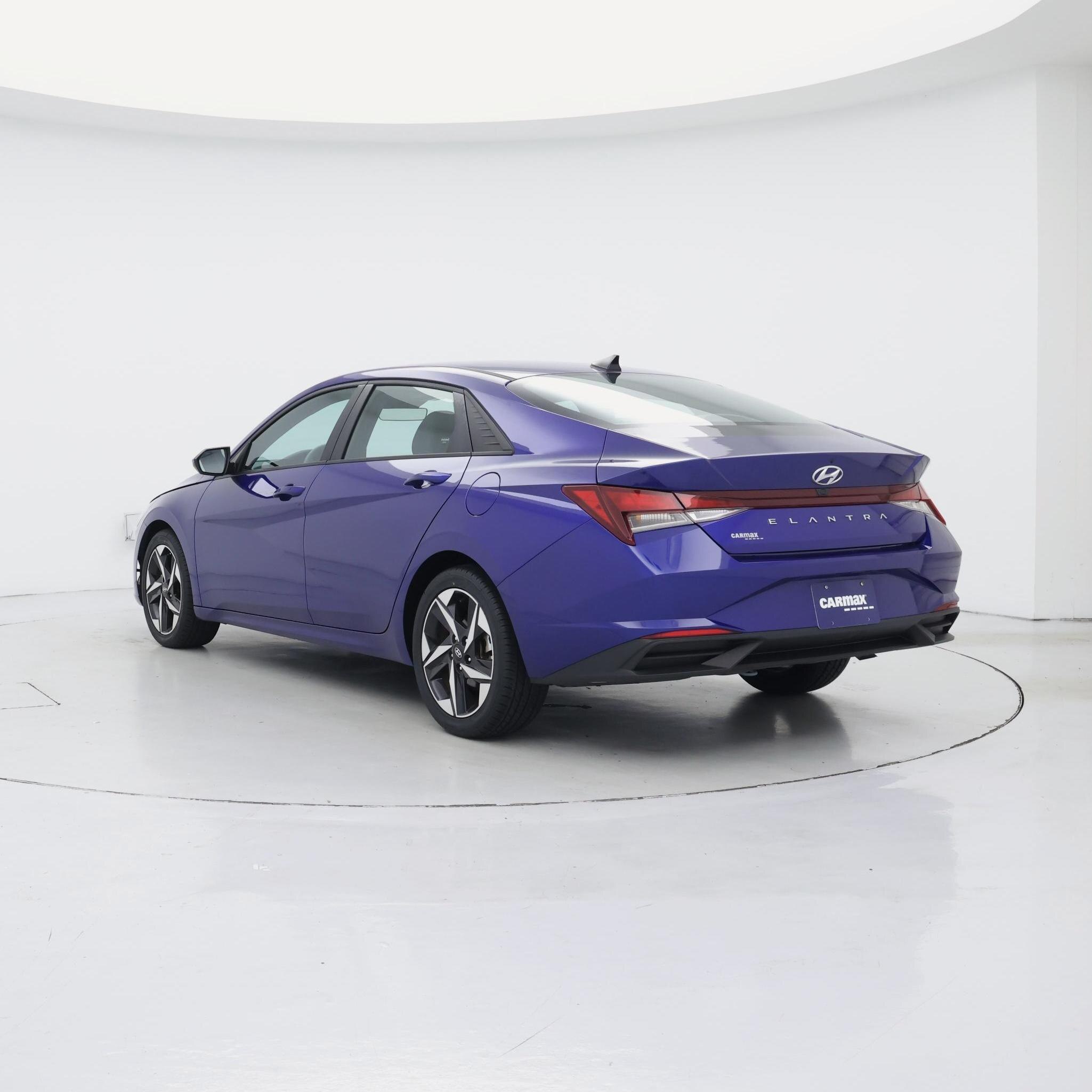 Thumbnail: 2023 Hyundai Elantra - 2