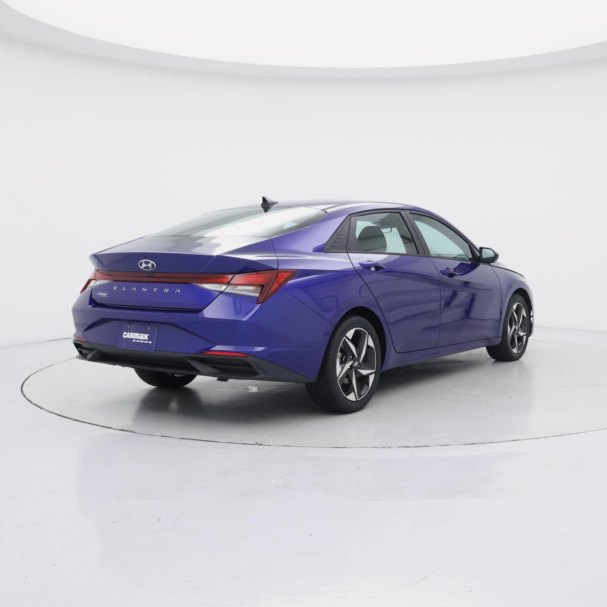 Thumbnail: 2023 Hyundai Elantra - 8