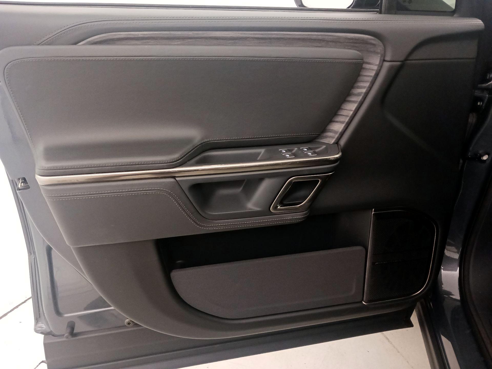 Thumbnail: 2022 Rivian R1T - 12