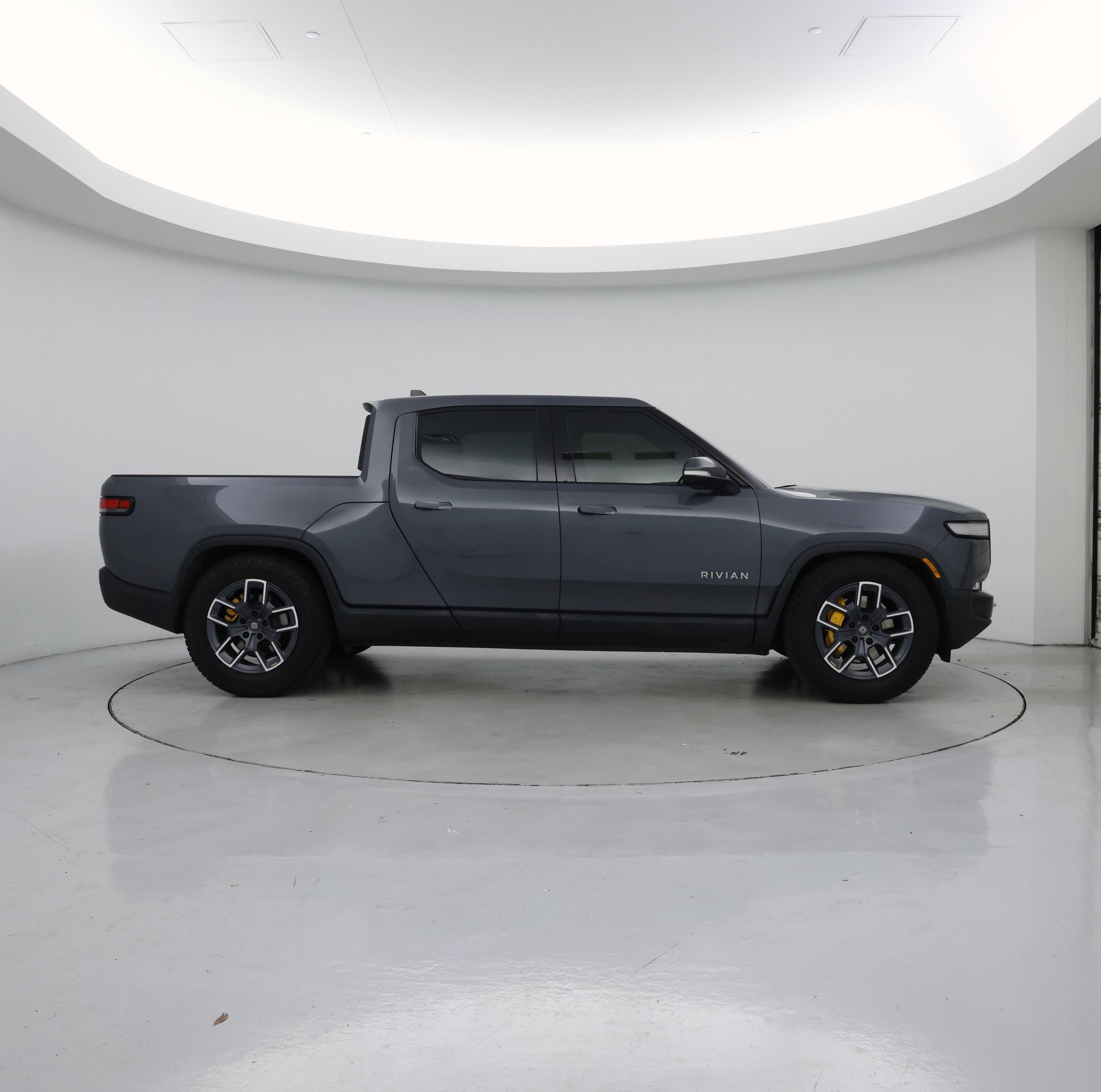Thumbnail: 2022 Rivian R1T - 7