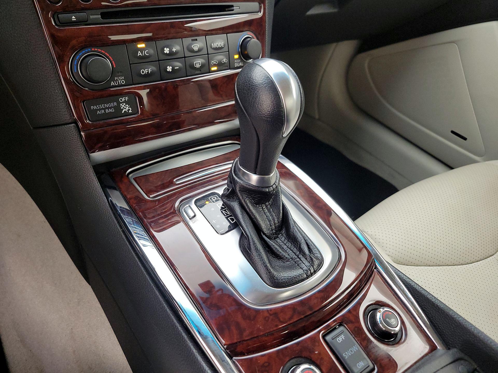 Thumbnail: 2015 INFINITI Q60 - 17