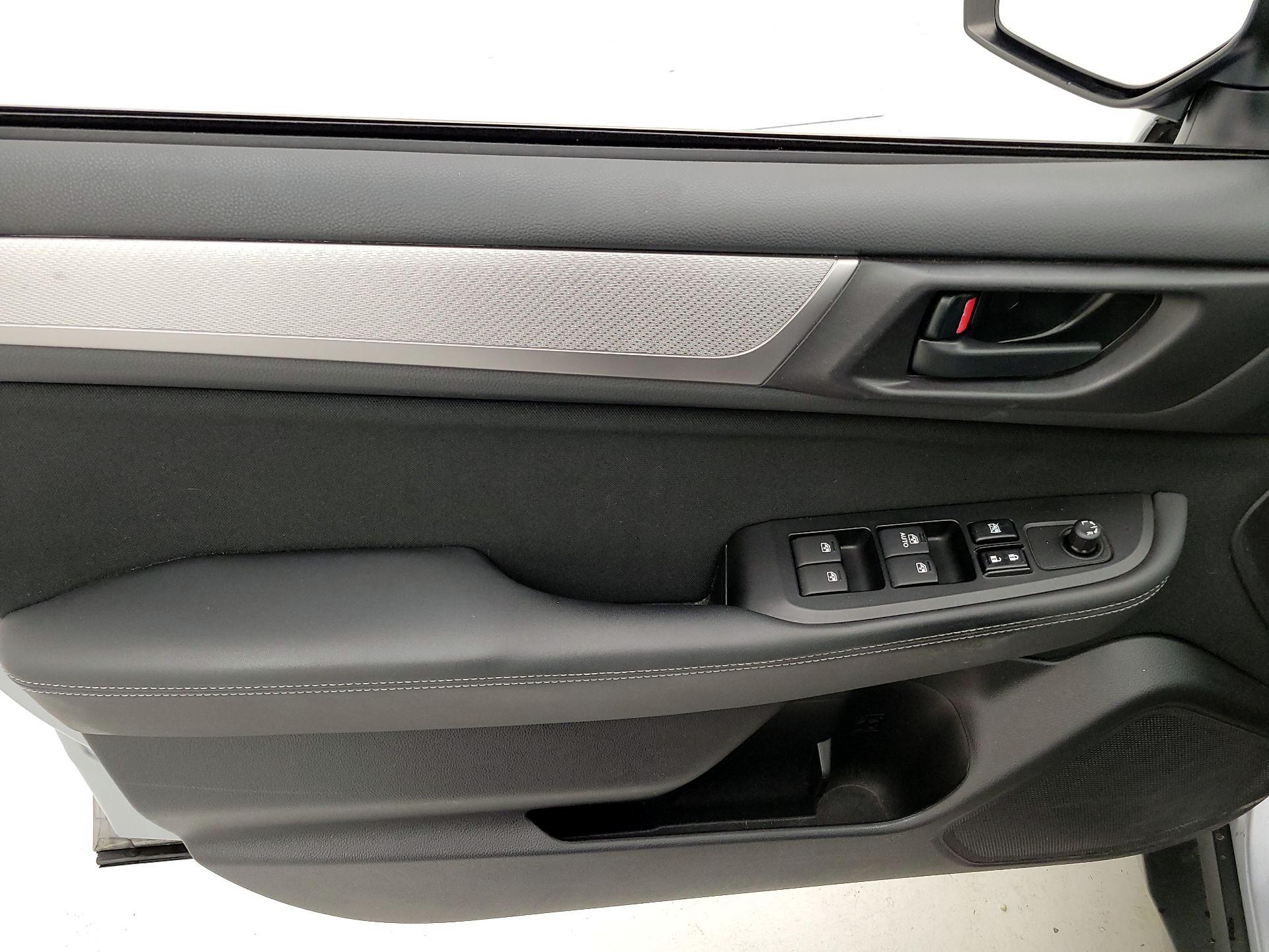 Thumbnail: 2015 Subaru Outback - 12
