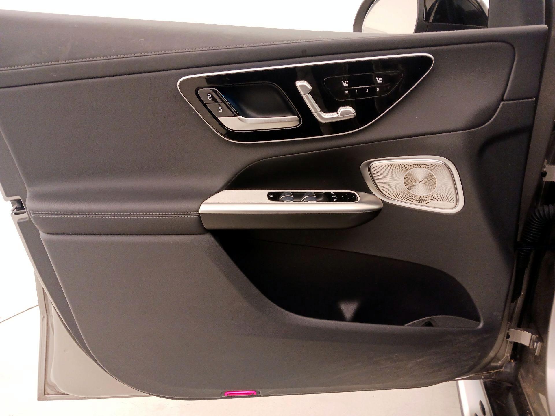 Thumbnail: 2024 Mercedes-Benz GLC - 12