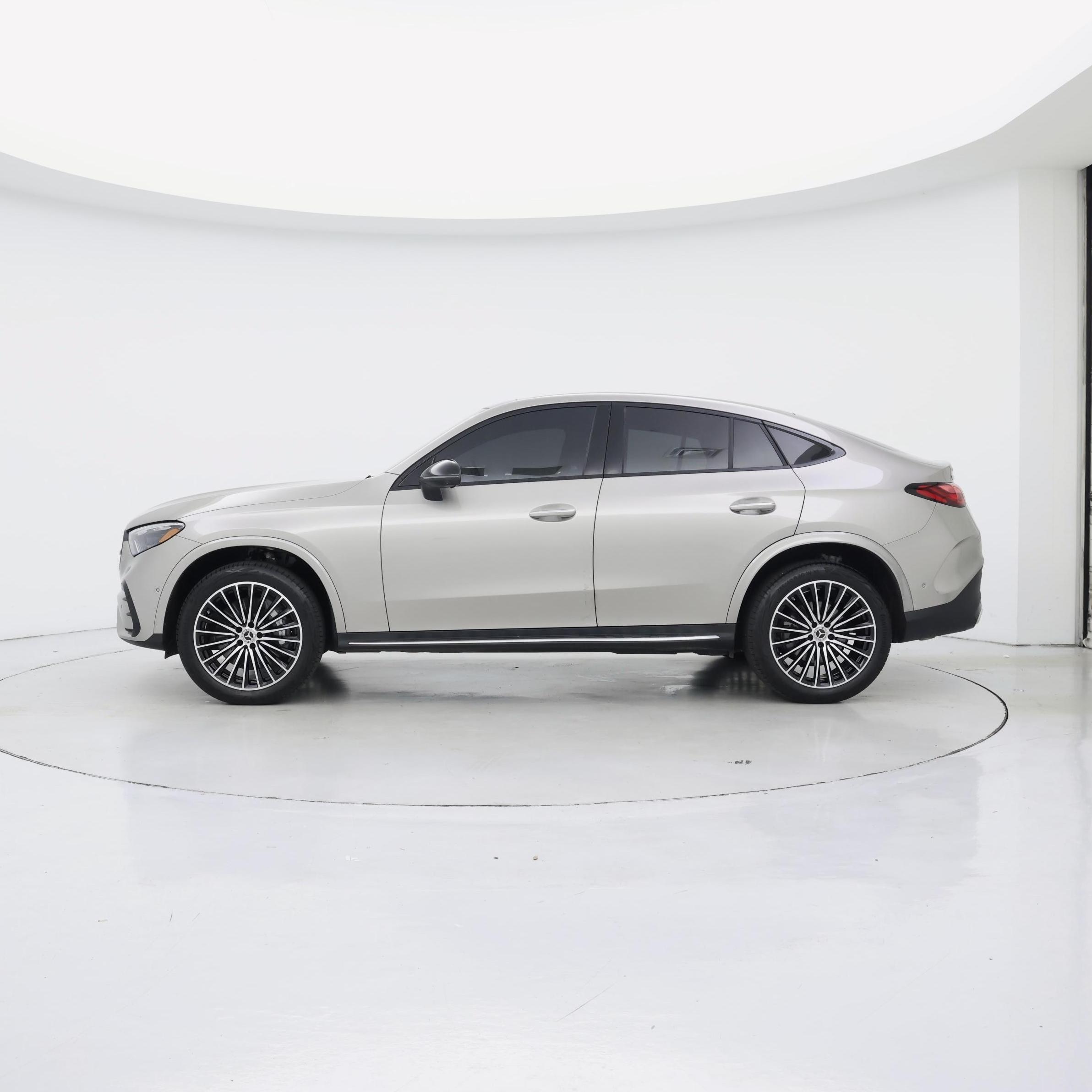 Thumbnail: 2024 Mercedes-Benz GLC - 3
