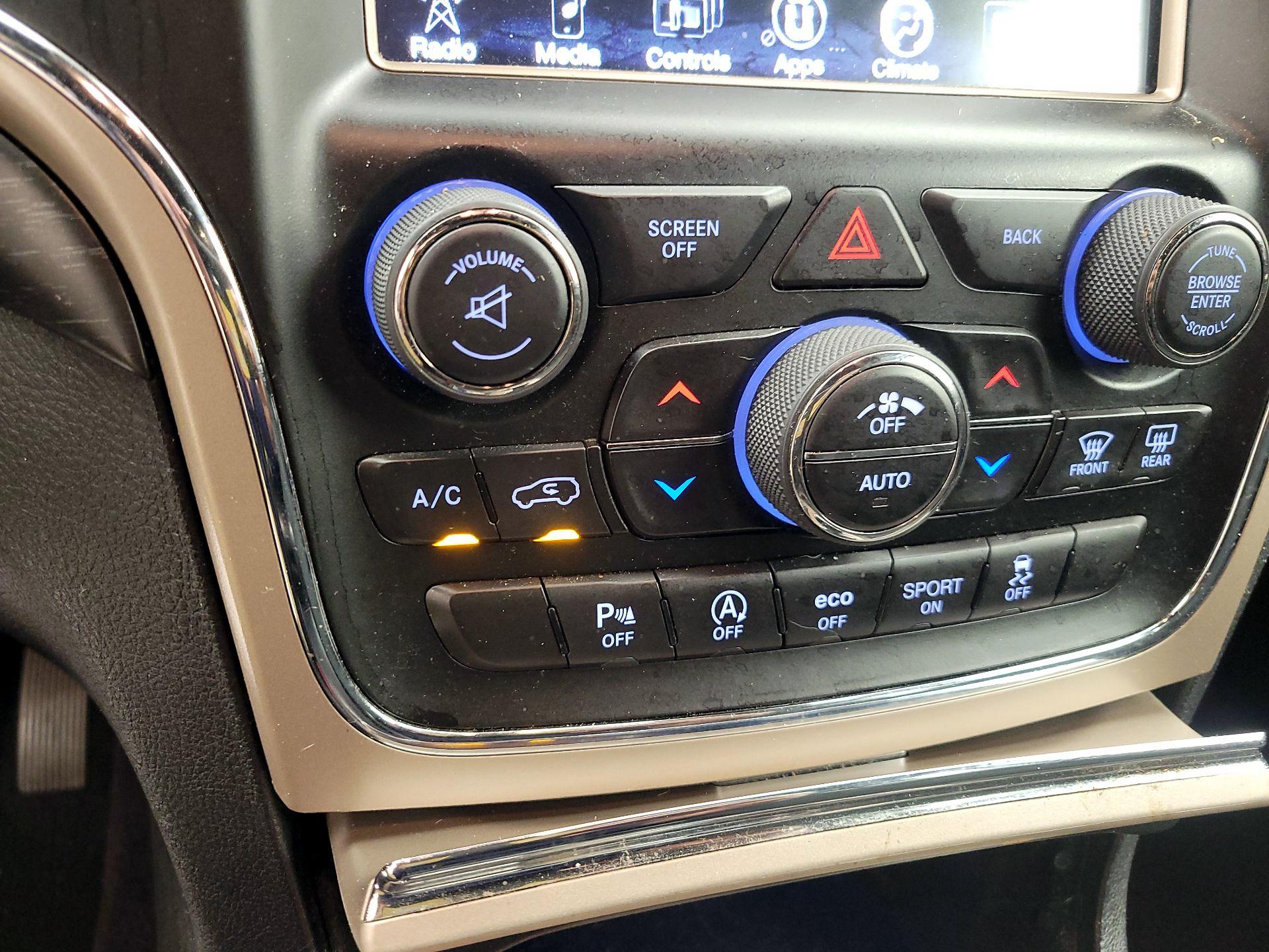 Thumbnail: 2017 Jeep Grand Cherokee - 15