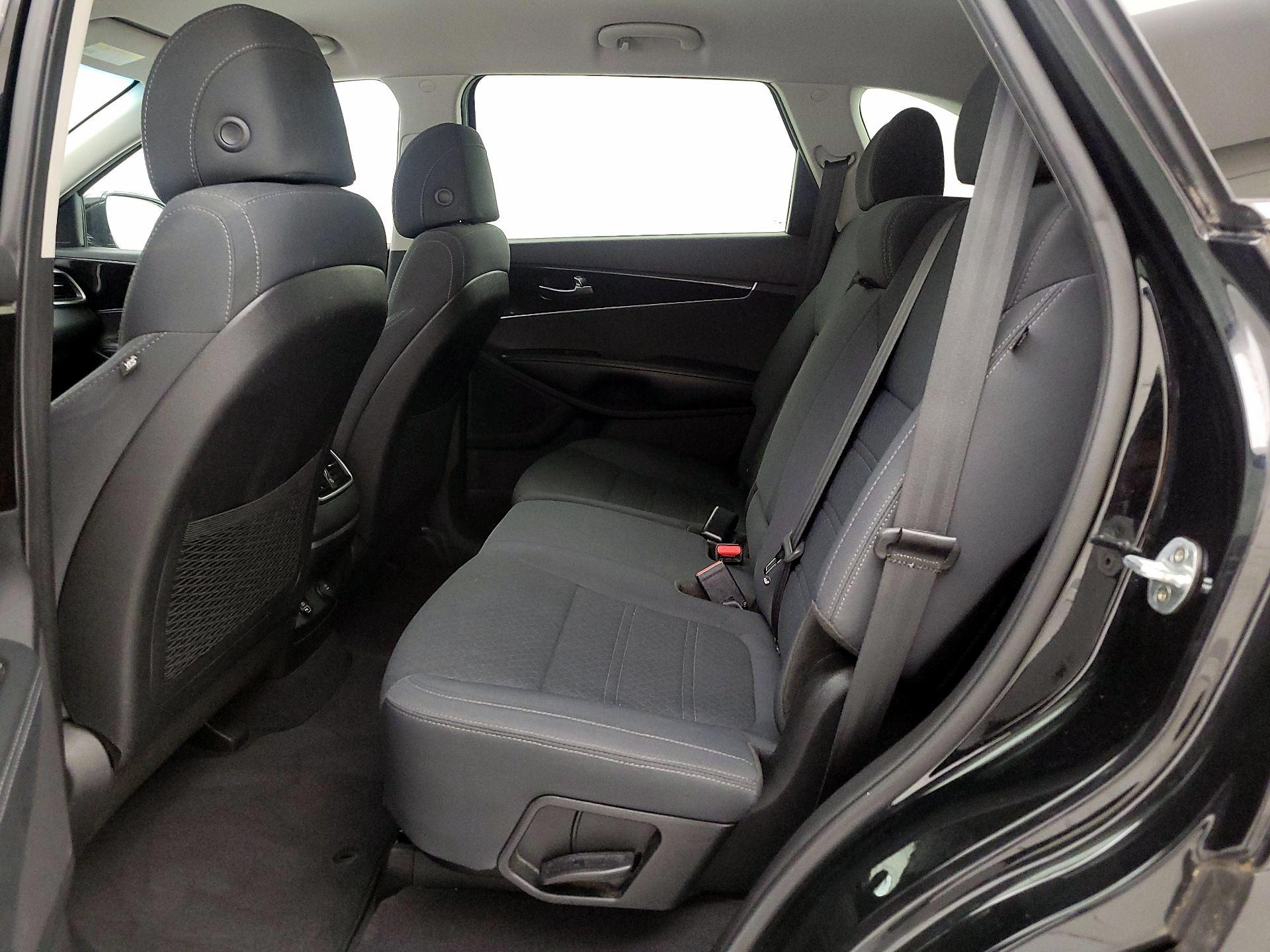 Thumbnail: 2017 Kia Sorento - 19