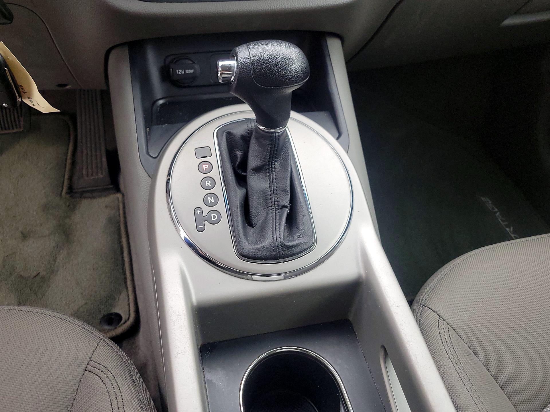 Thumbnail: 2016 Kia Sportage - 16