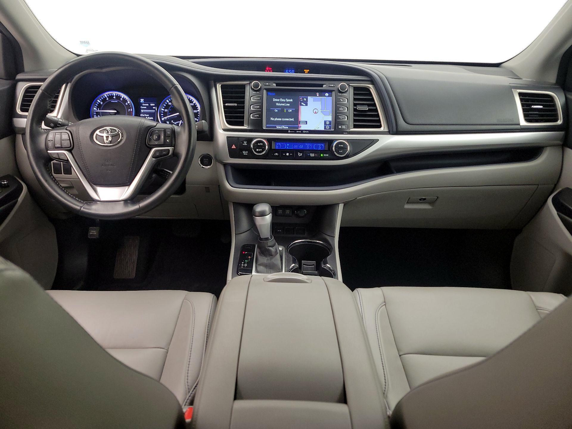Thumbnail: 2017 Toyota Highlander - 9