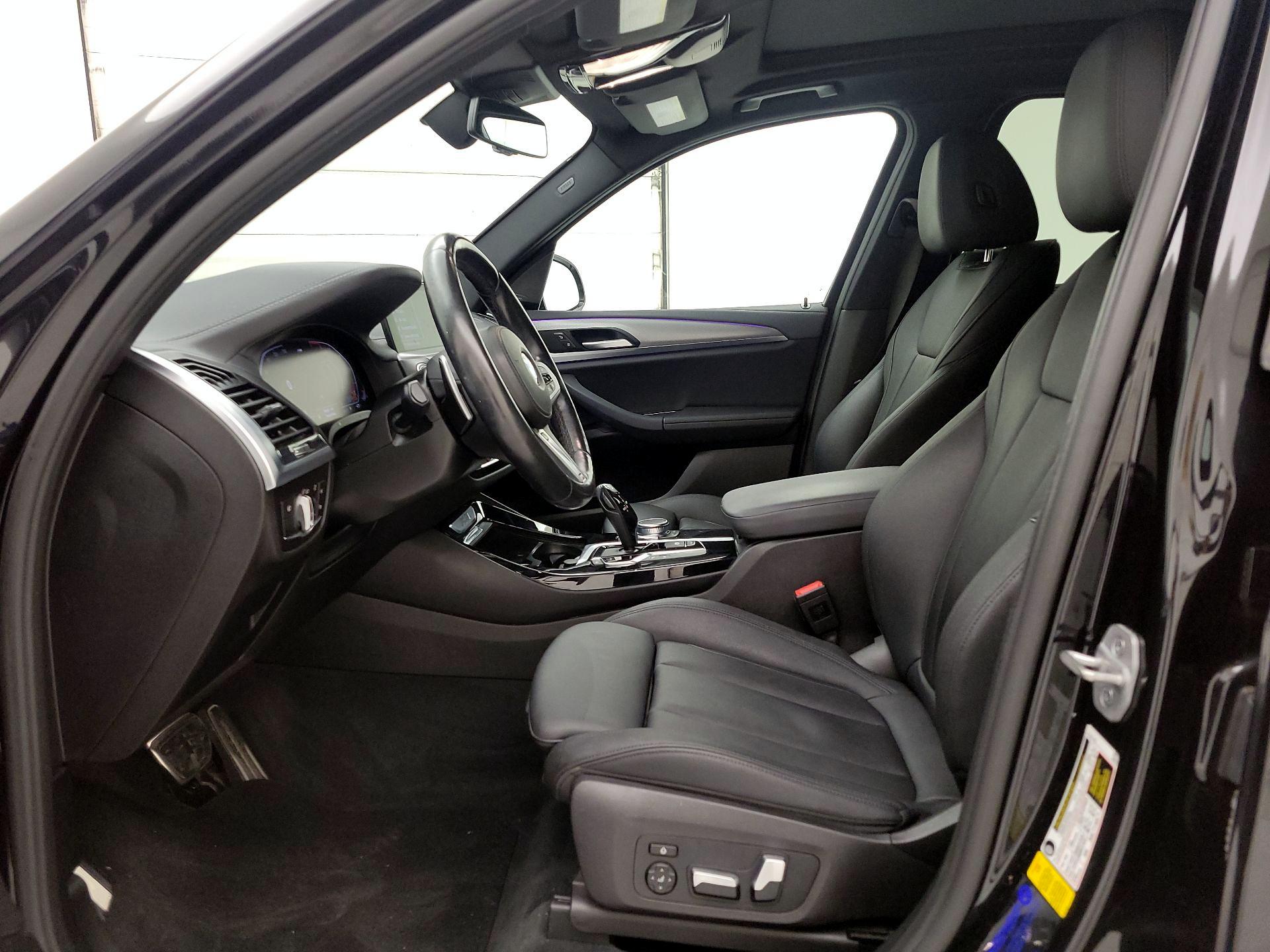 Thumbnail: 2021 BMW X3 - 11