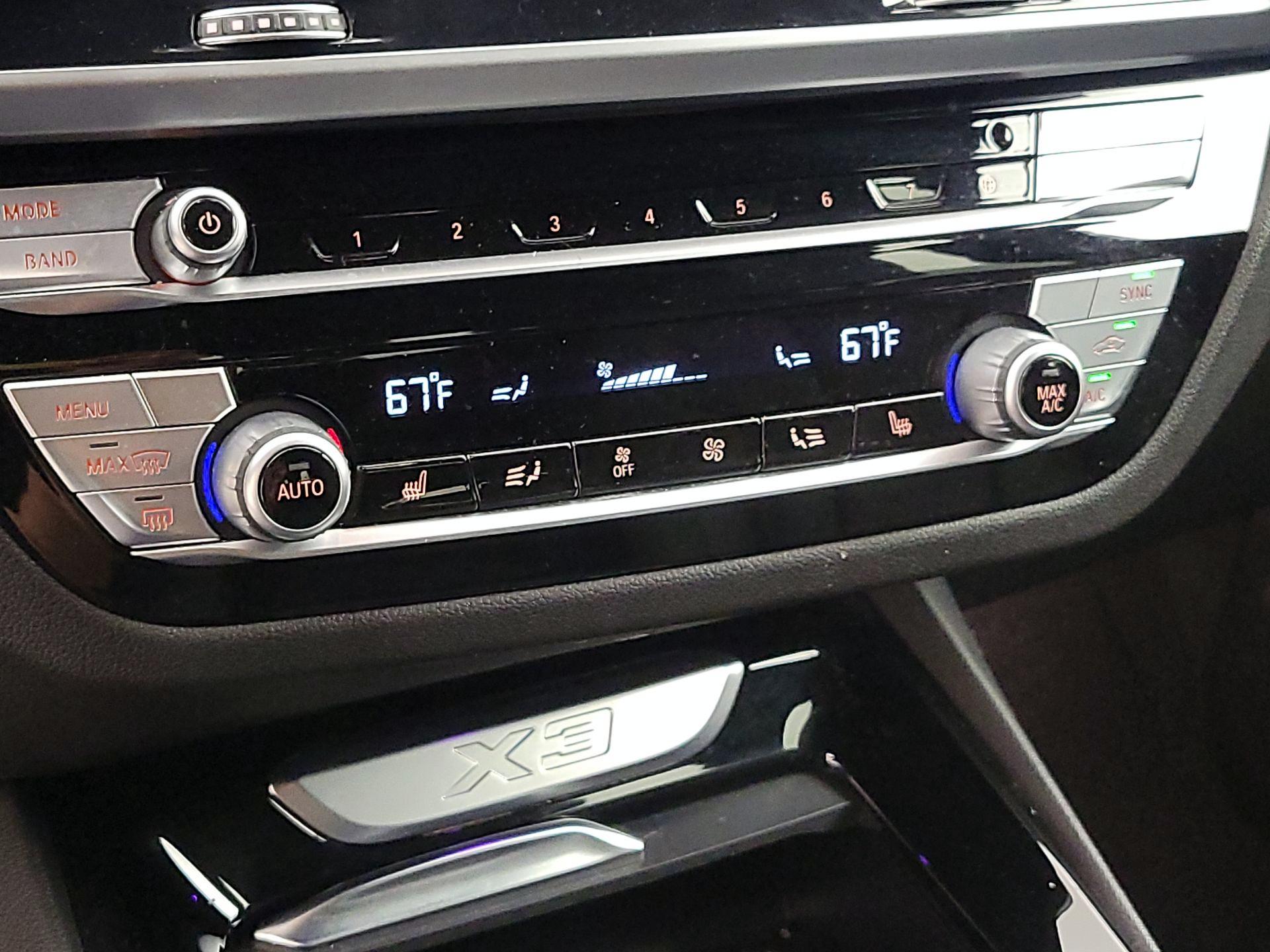 Thumbnail: 2021 BMW X3 - 16