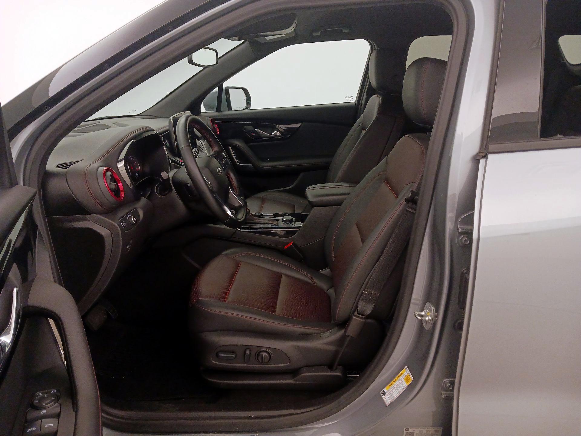 Thumbnail: 2025 Chevrolet Blazer - 11