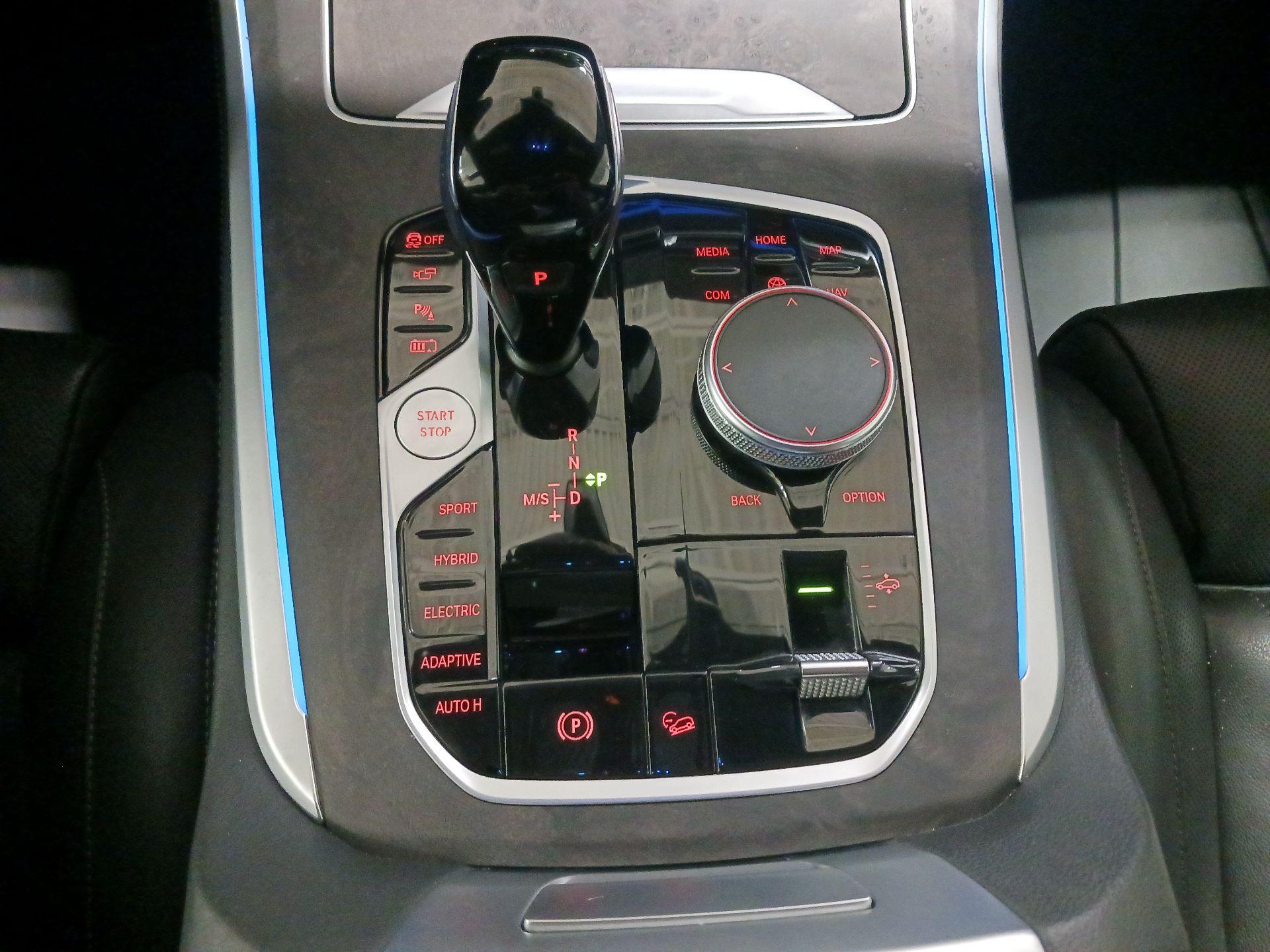Thumbnail: 2022 BMW X5 - 18