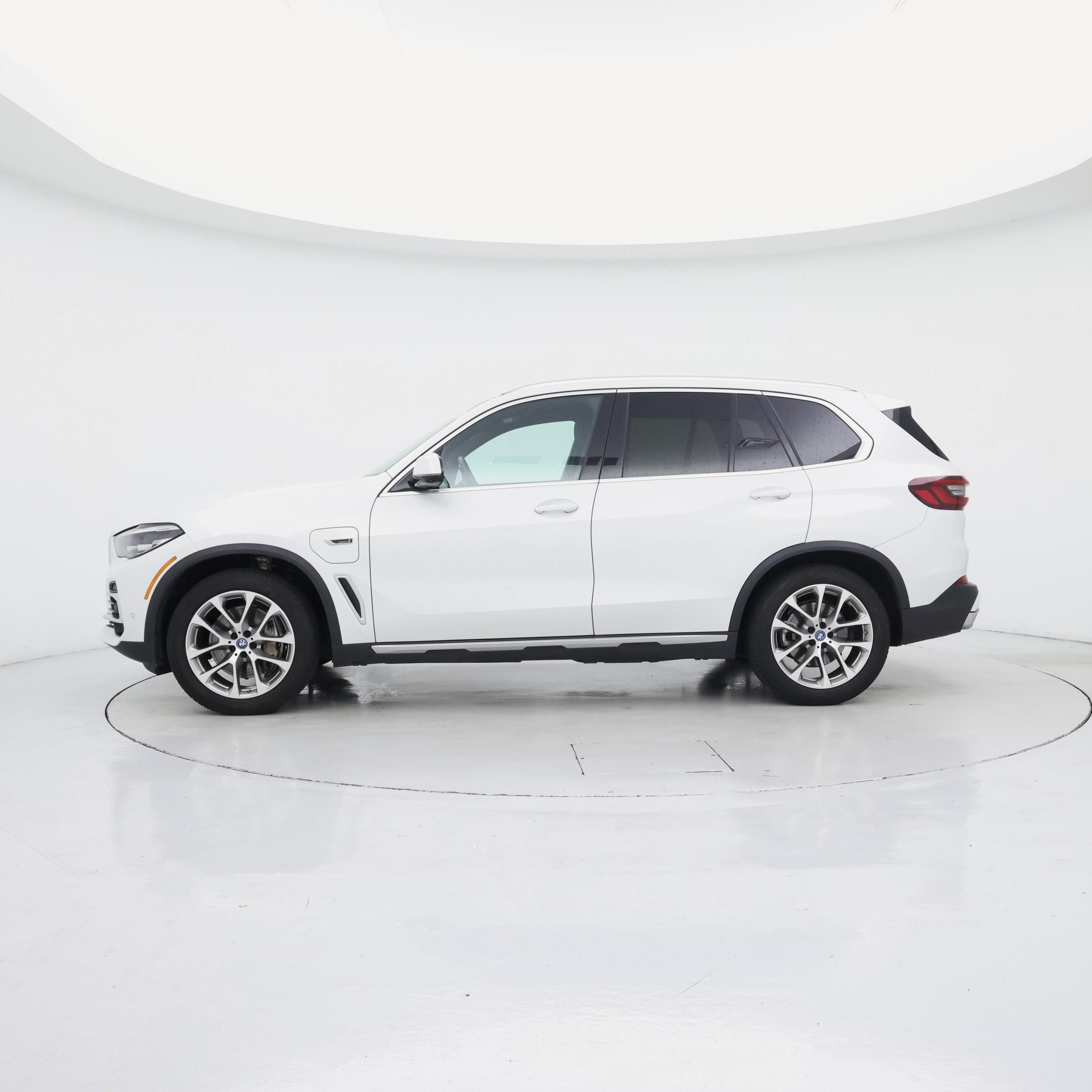Thumbnail: 2022 BMW X5 - 3