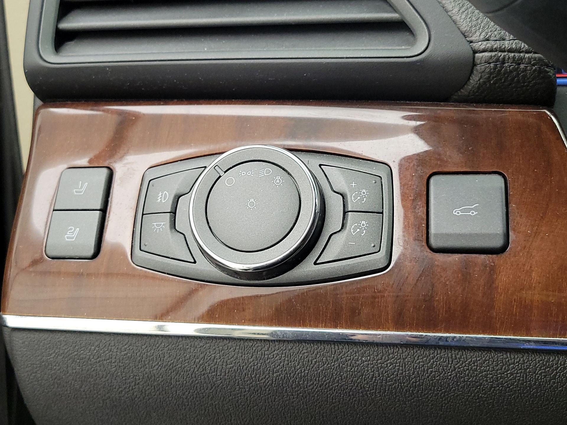 Thumbnail: 2015 Lincoln MKX - 13
