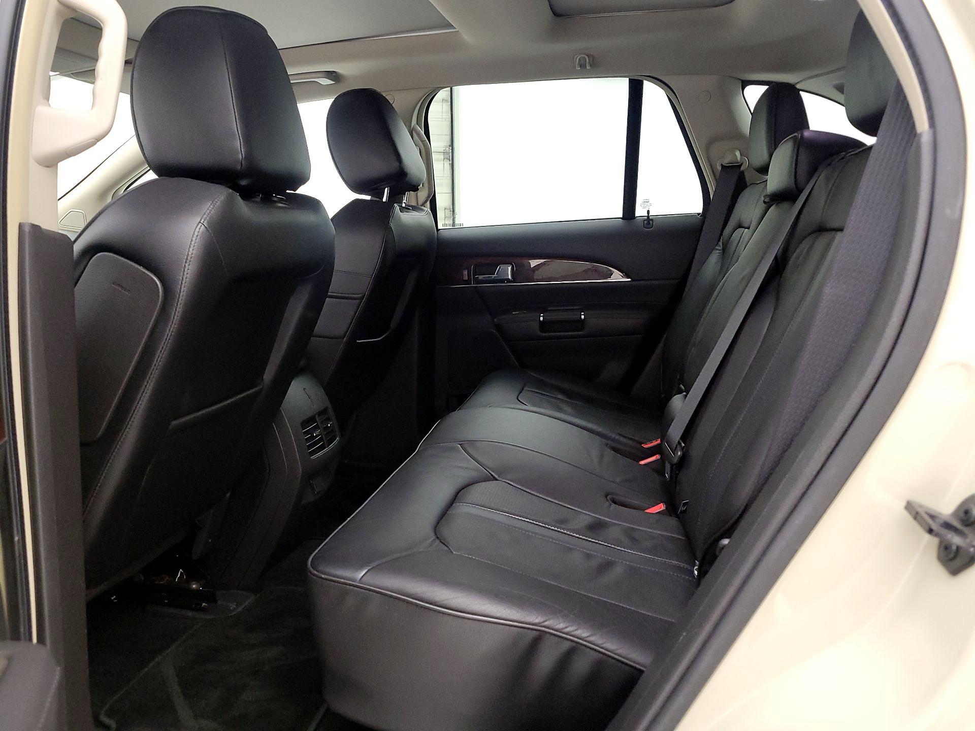 Thumbnail: 2015 Lincoln MKX - 19