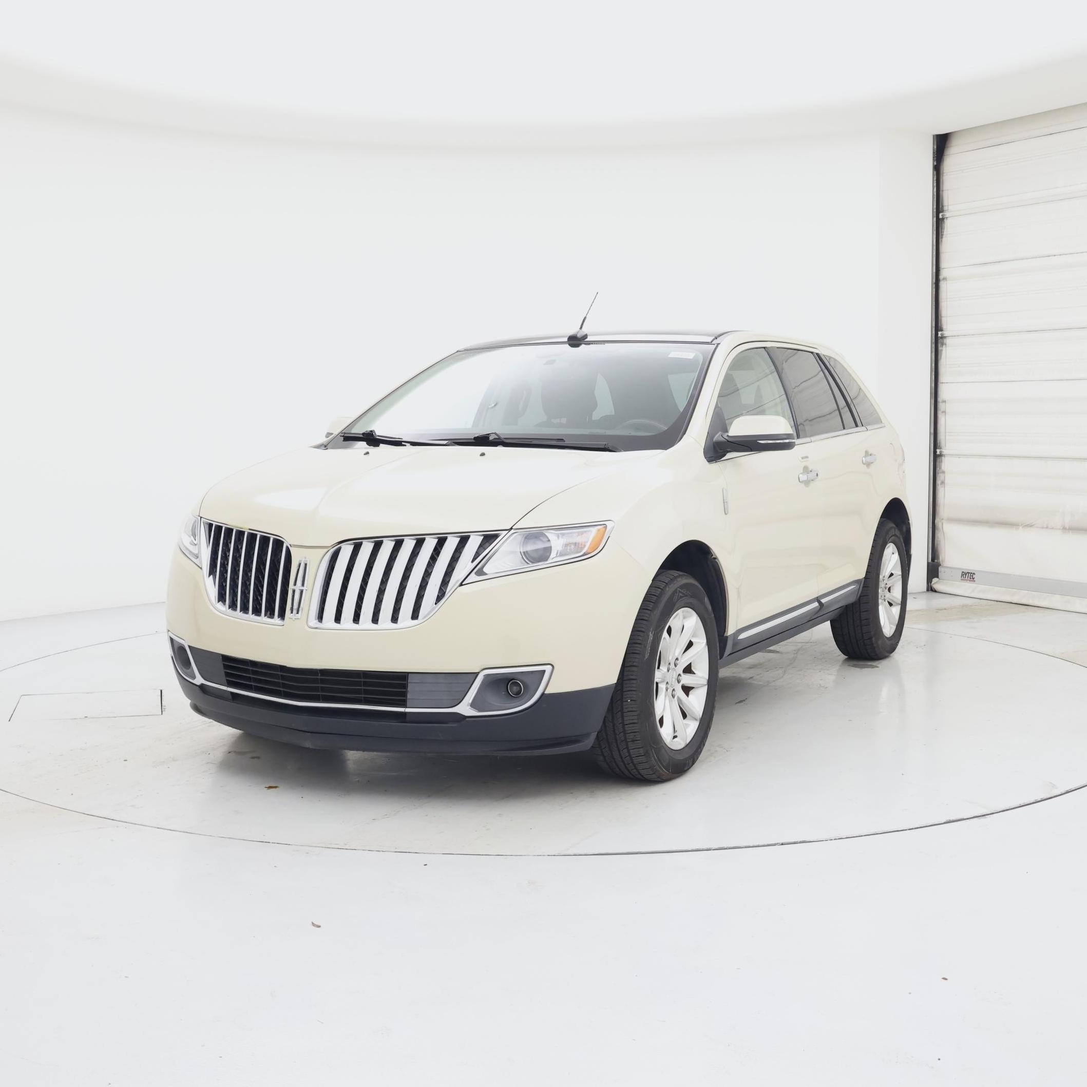Thumbnail: 2015 Lincoln MKX - 4