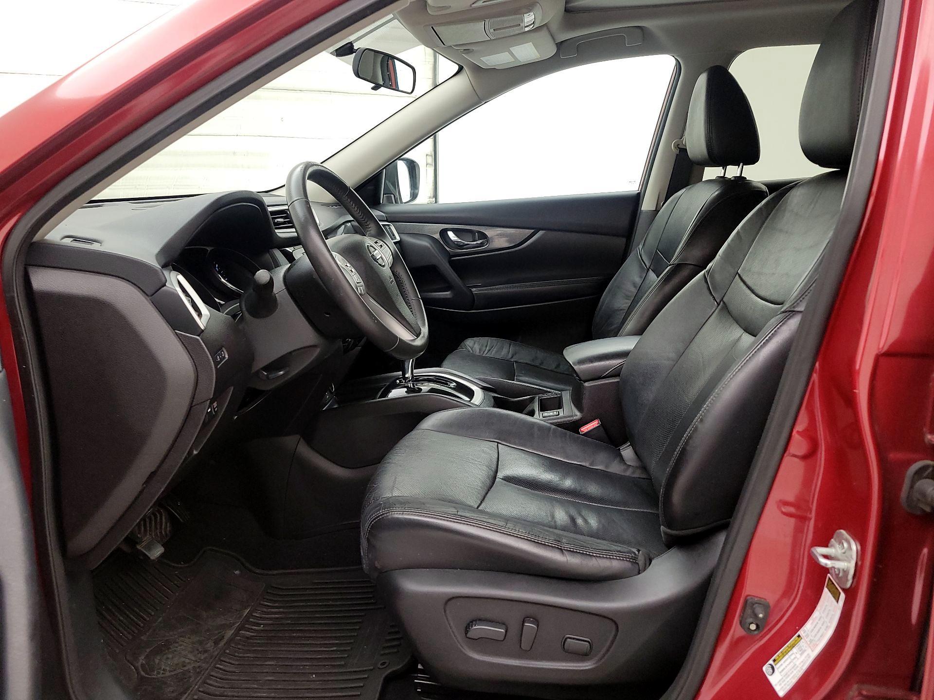Thumbnail: 2015 Nissan Rogue - 11