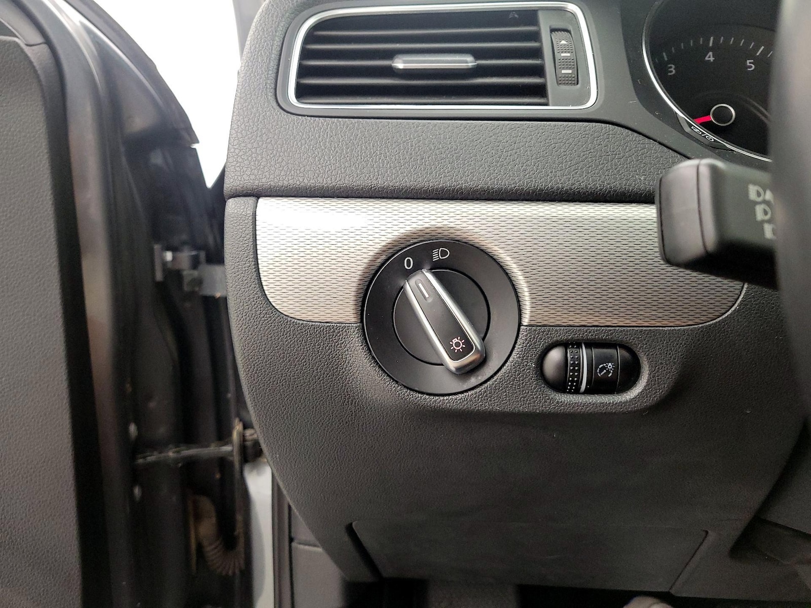 2017 Volkswagen Jetta SE - Photo 14