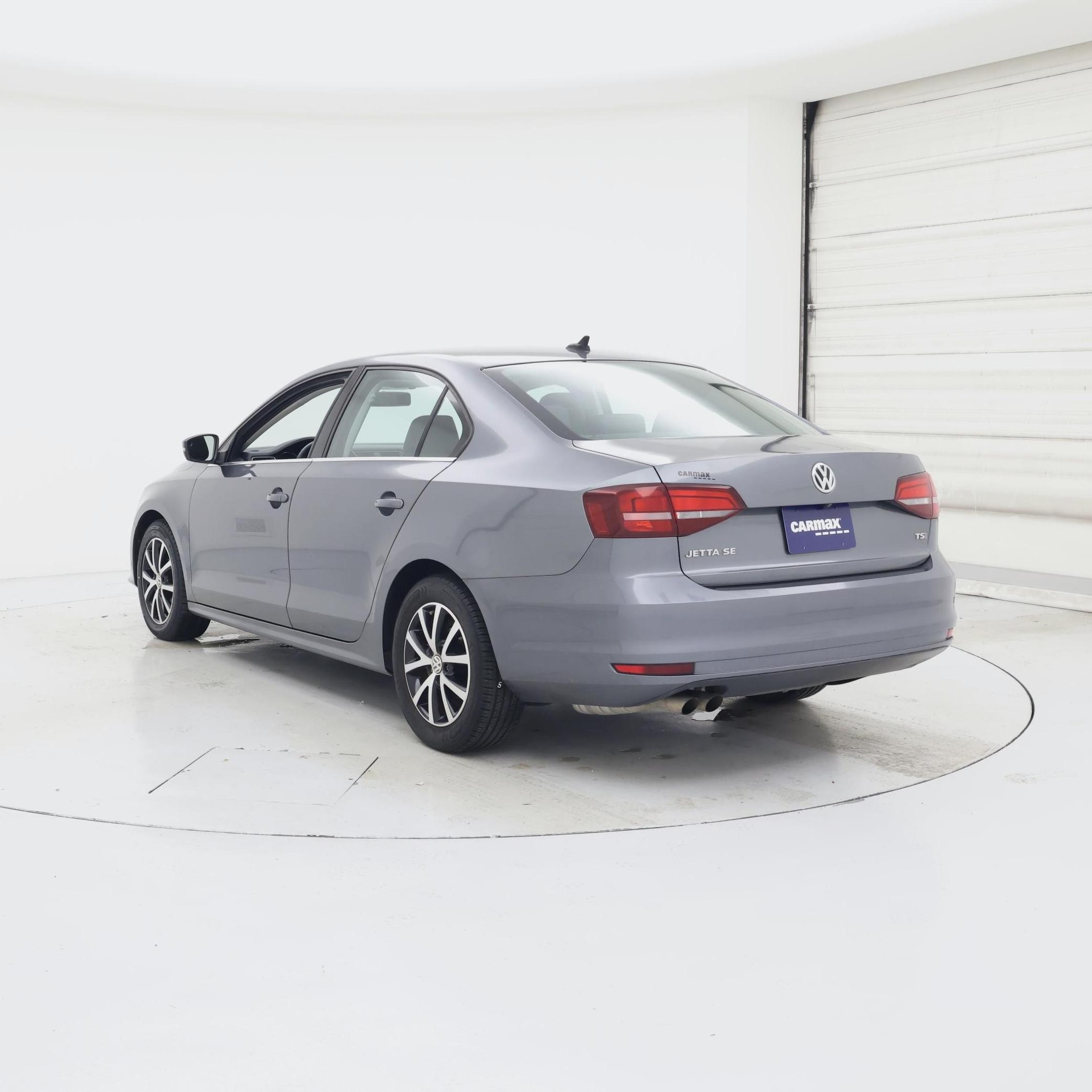Thumbnail: 2017 Volkswagen Jetta - 2