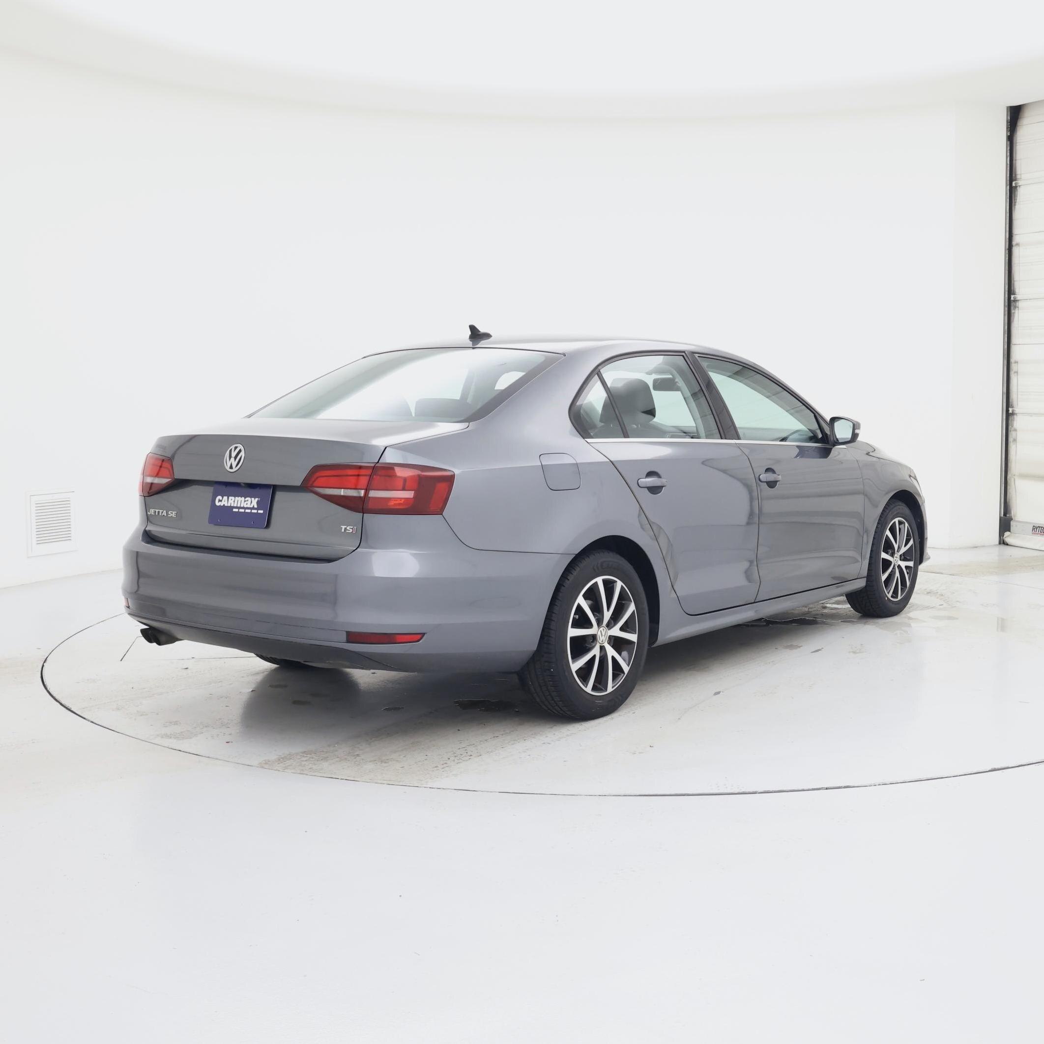 Thumbnail: 2017 Volkswagen Jetta - 8