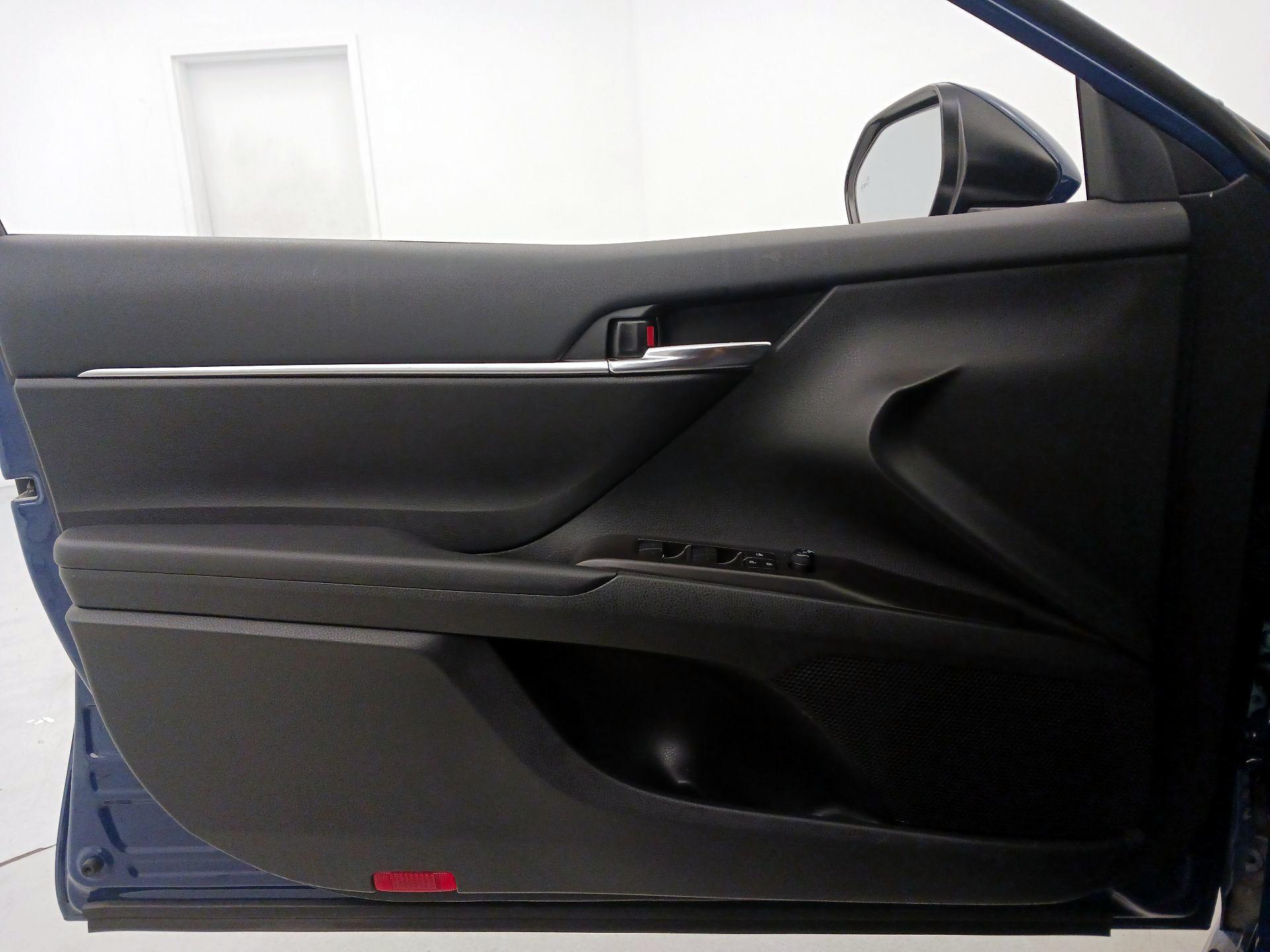 Thumbnail: 2024 Toyota Camry - 12