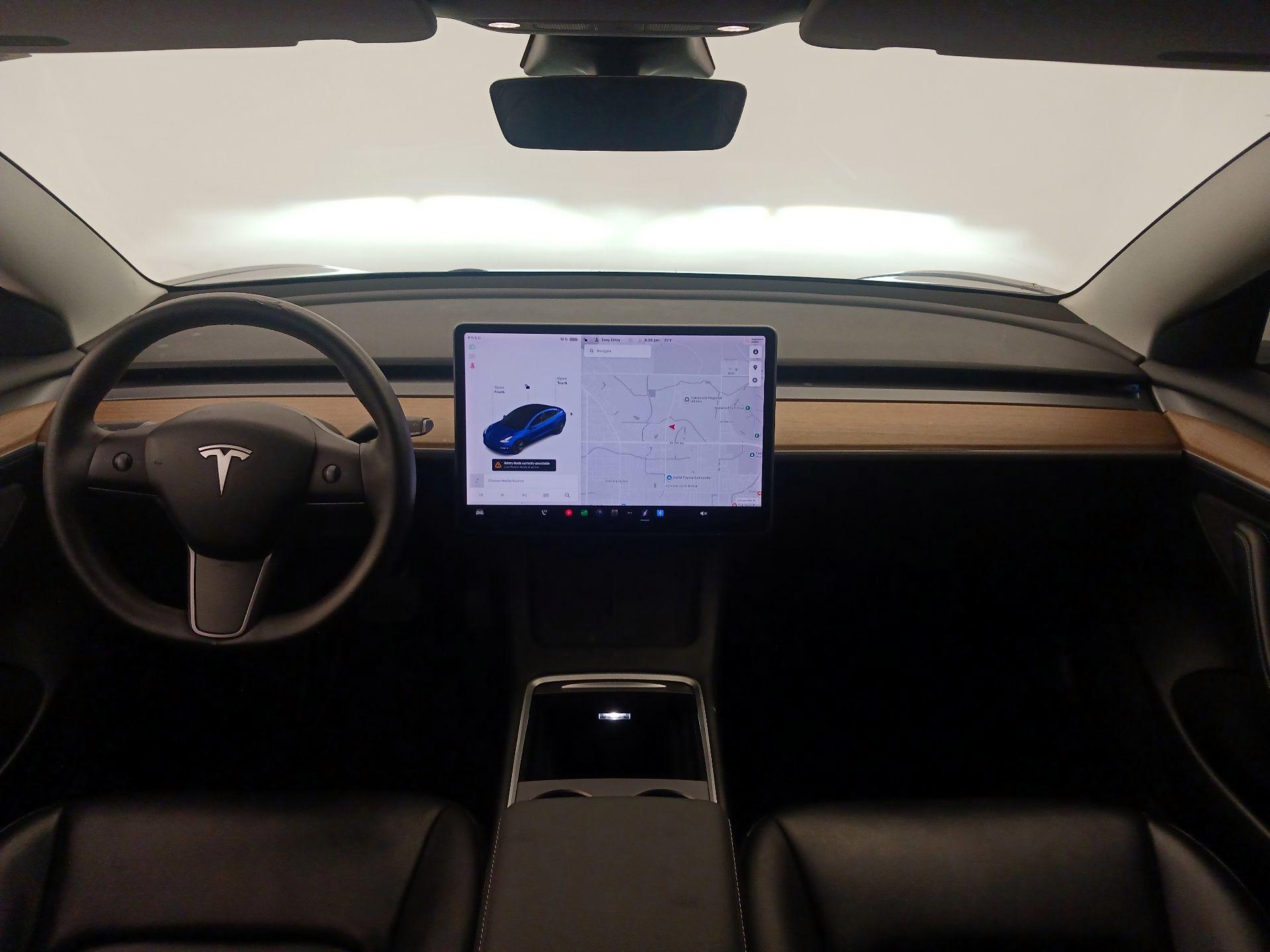 Thumbnail: 2021 Tesla Model 3 - 9