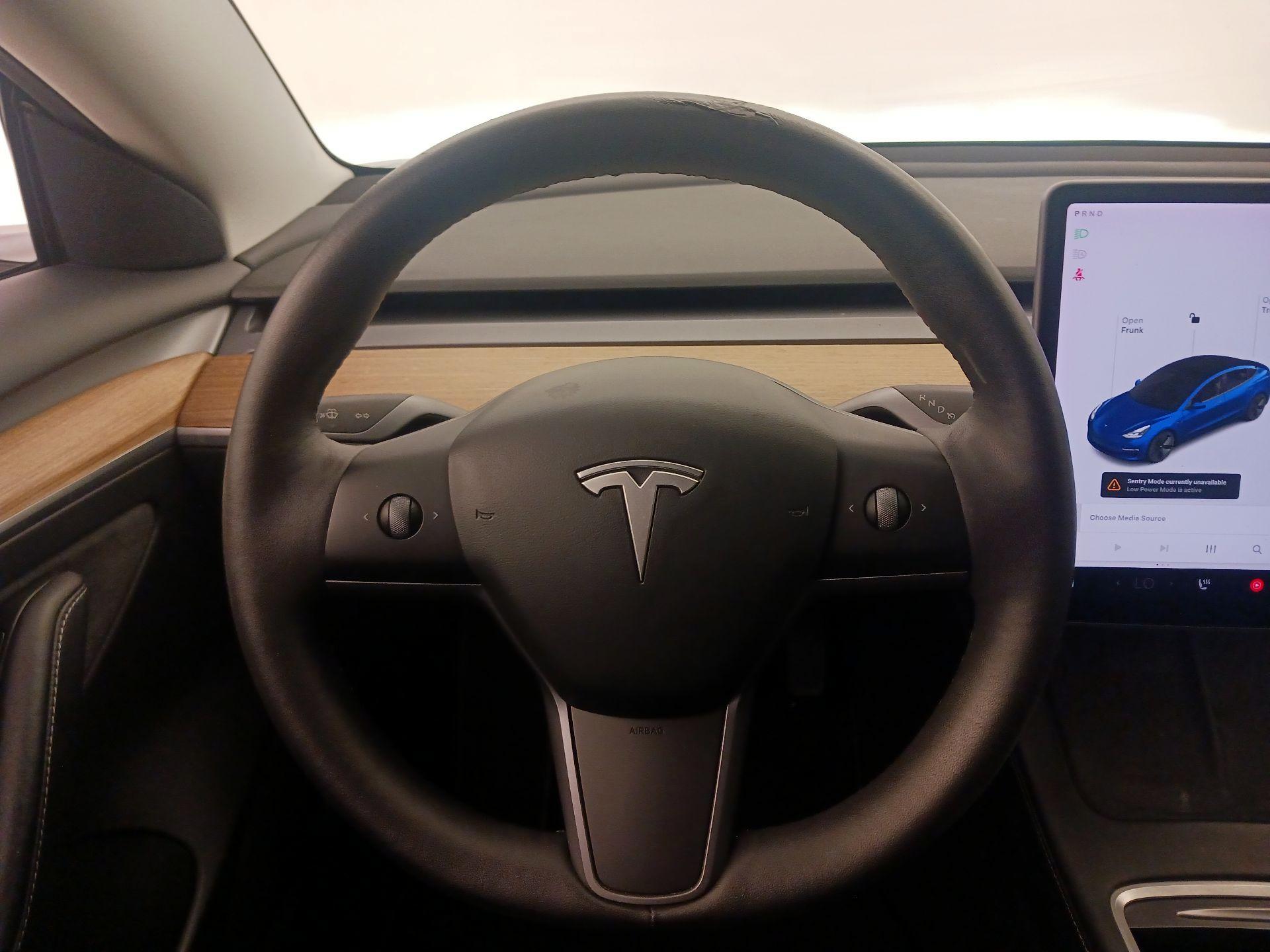 Thumbnail: 2021 Tesla Model 3 - 10