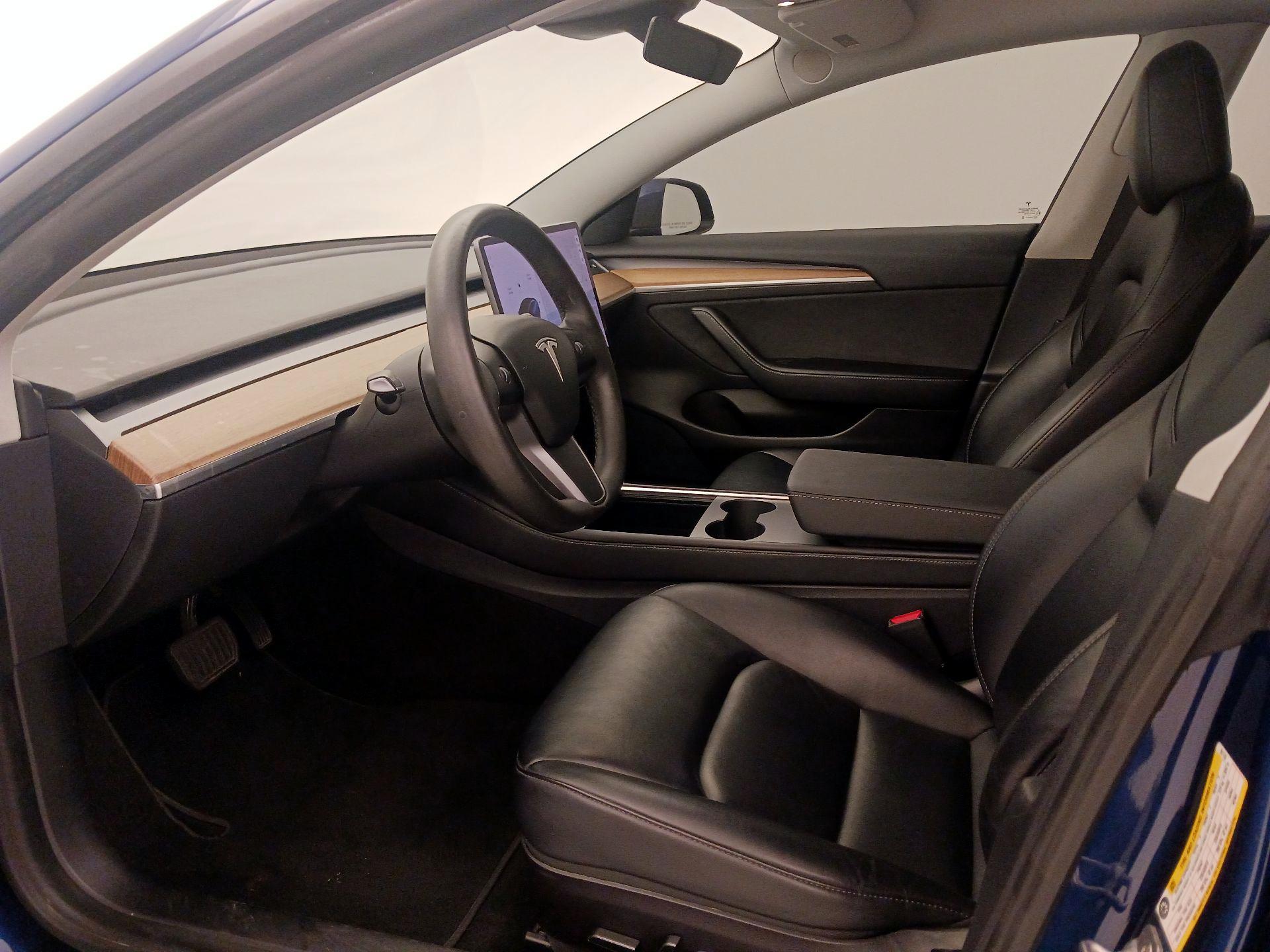 Thumbnail: 2021 Tesla Model 3 - 11