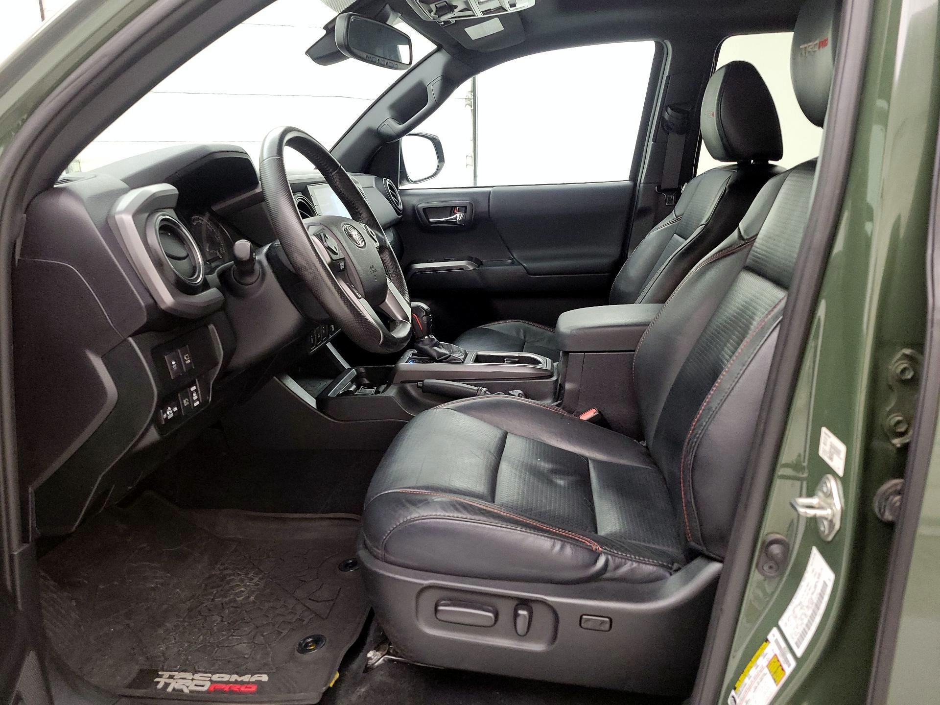 Thumbnail: 2020 Toyota Tacoma - 11