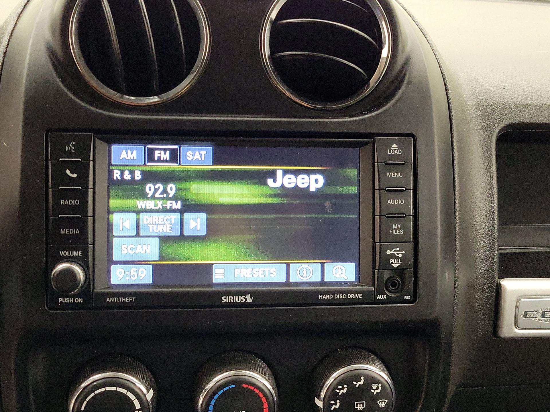 Thumbnail: 2017 Jeep Compass - 14