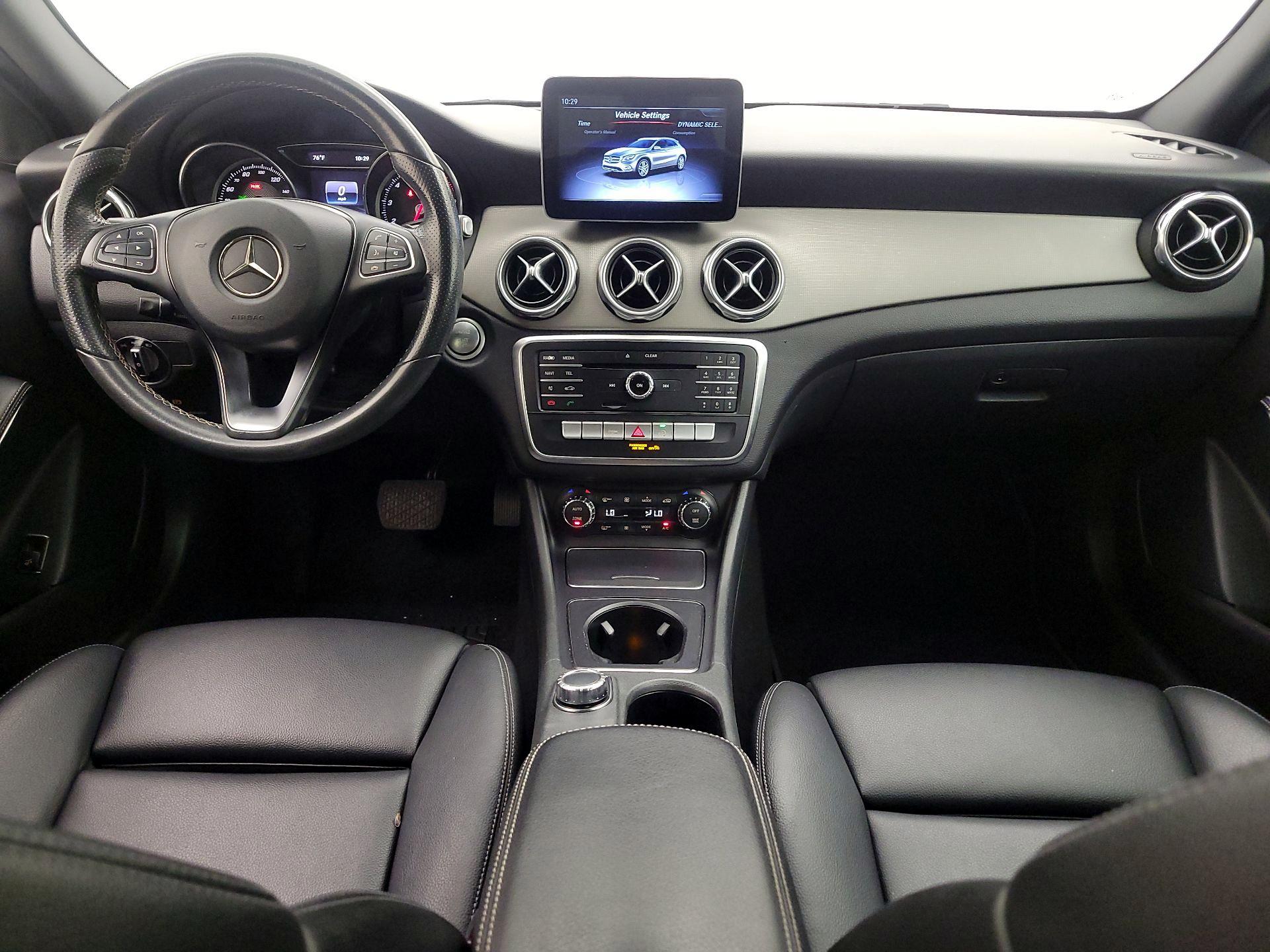 Thumbnail: 2018 Mercedes-Benz GLA - 9