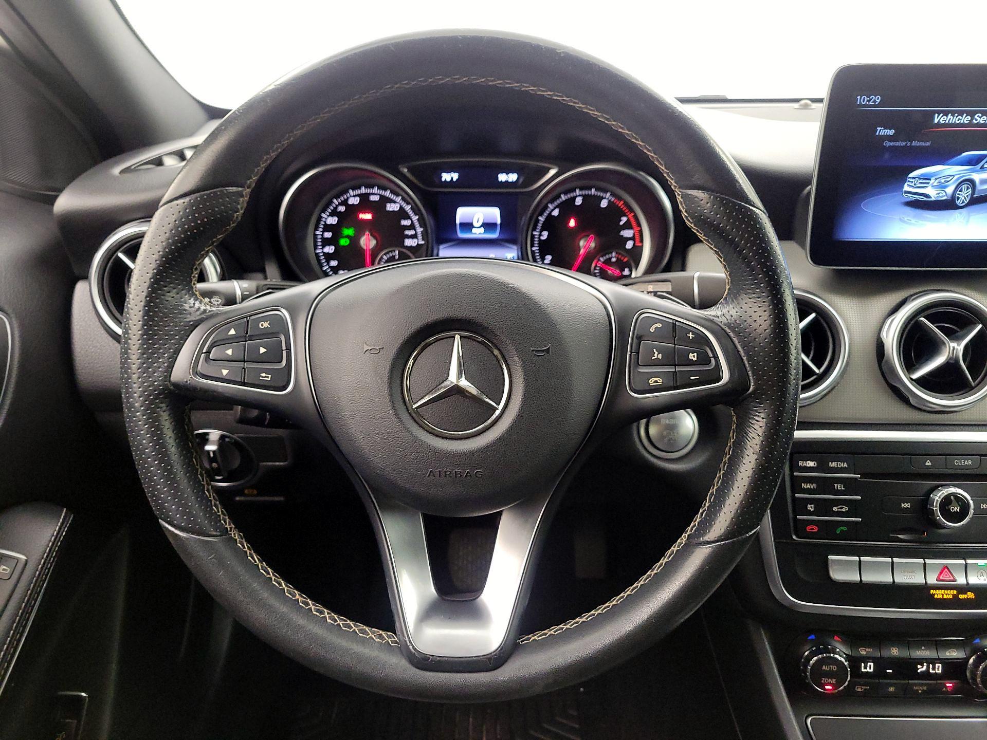 Thumbnail: 2018 Mercedes-Benz GLA - 10