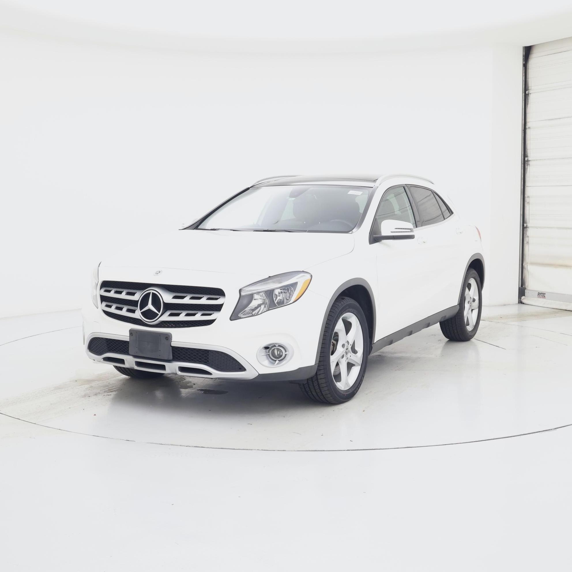 Thumbnail: 2018 Mercedes-Benz GLA - 4