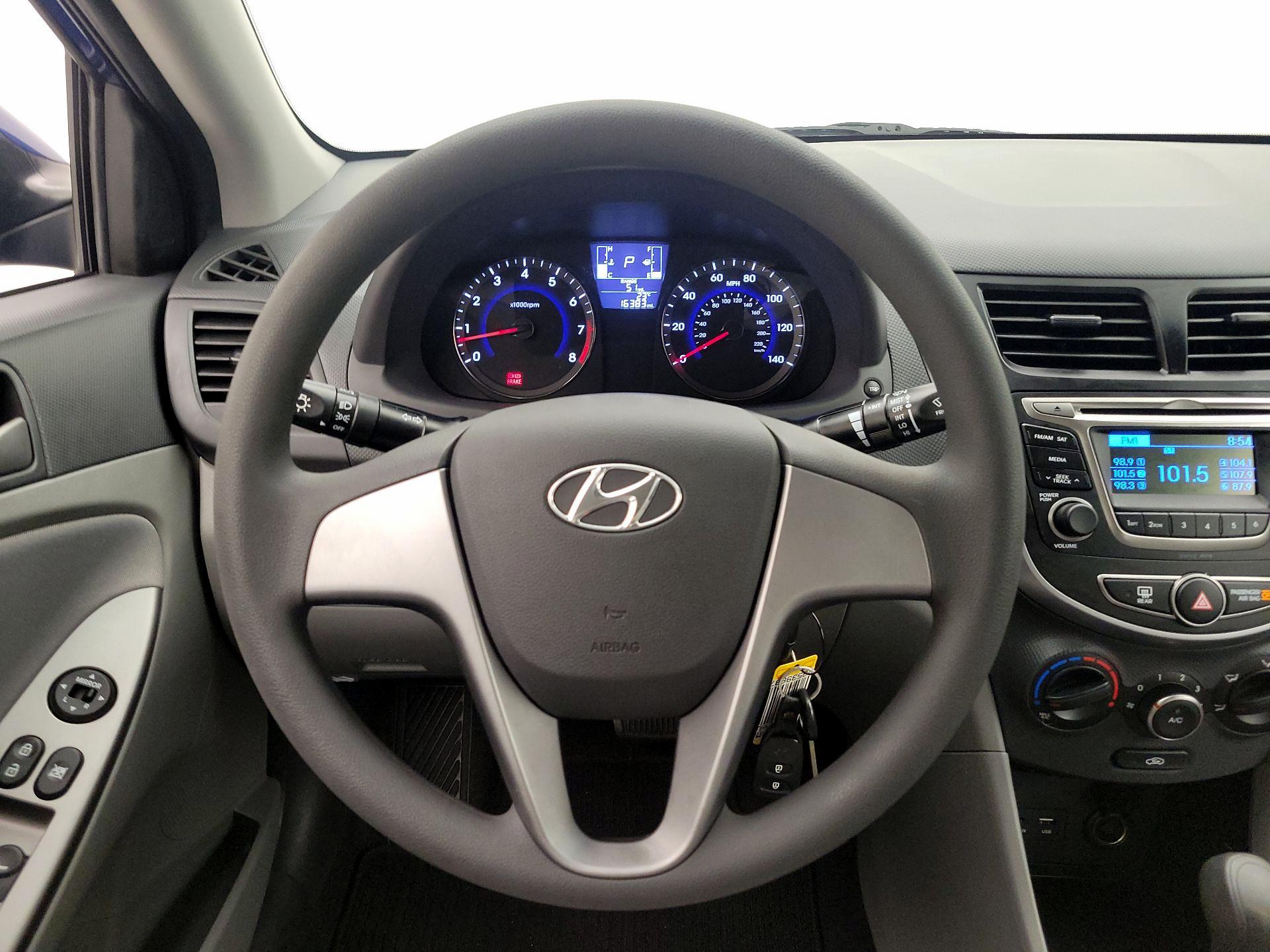 Thumbnail: 2017 Hyundai Accent - 10