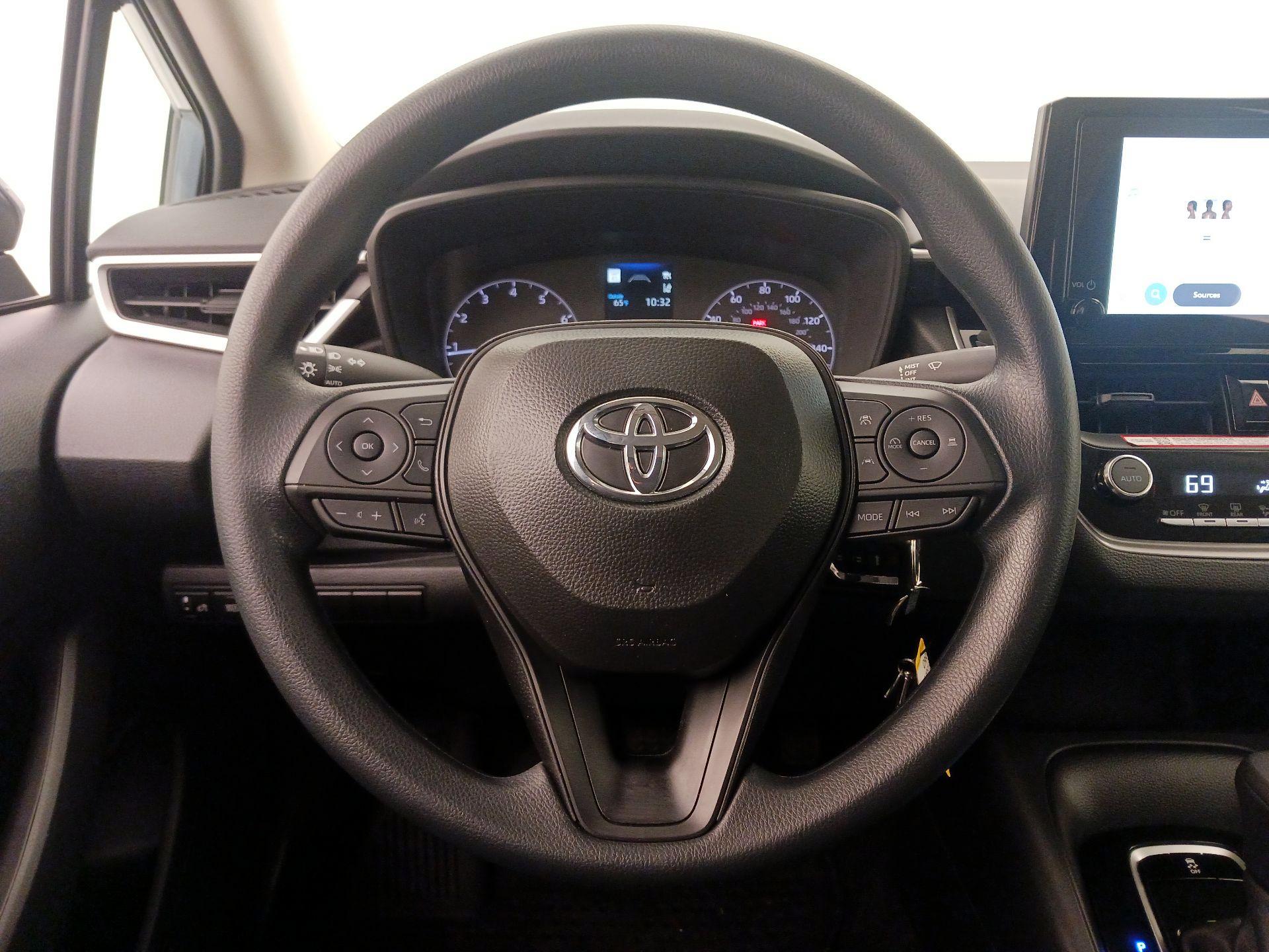 Thumbnail: 2025 Toyota Corolla - 10