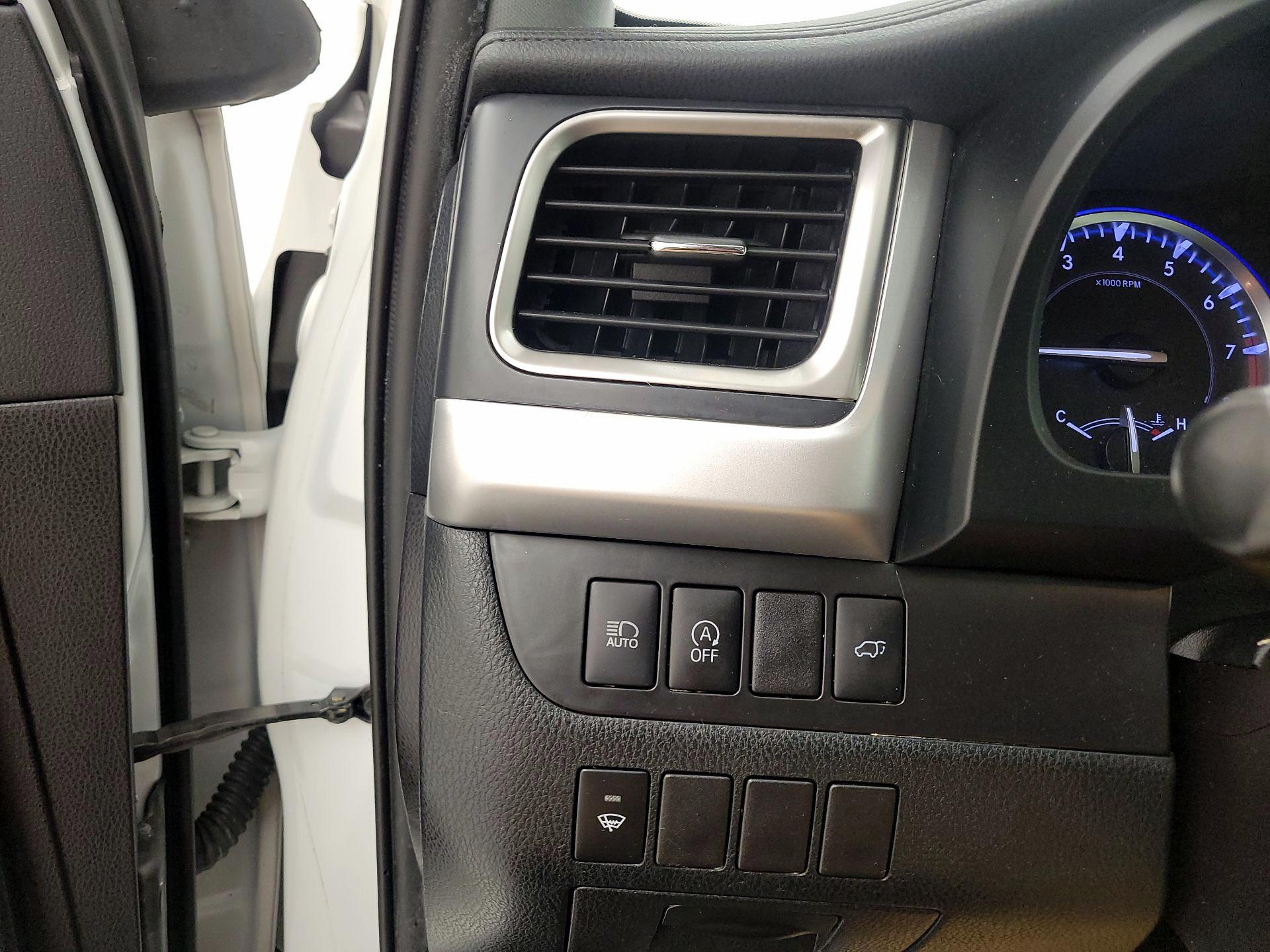 Thumbnail: 2019 Toyota Highlander - 13