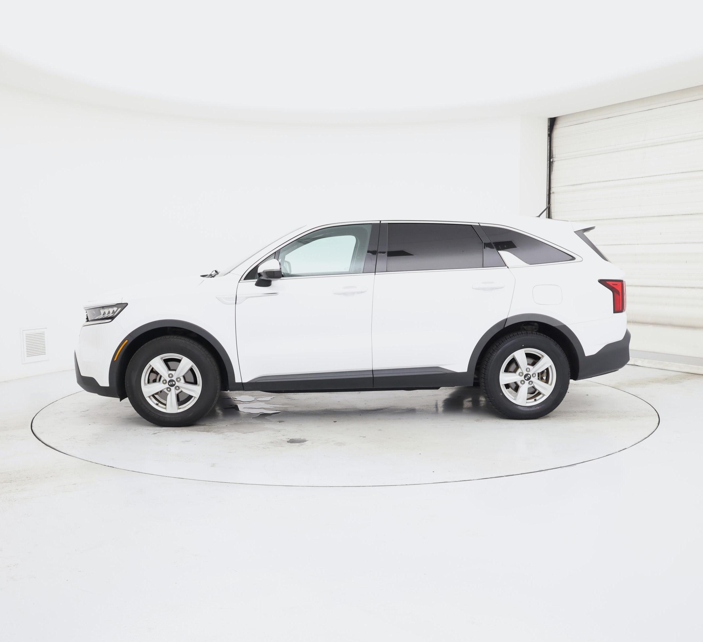 Thumbnail: 2021 Kia Sorento - 3