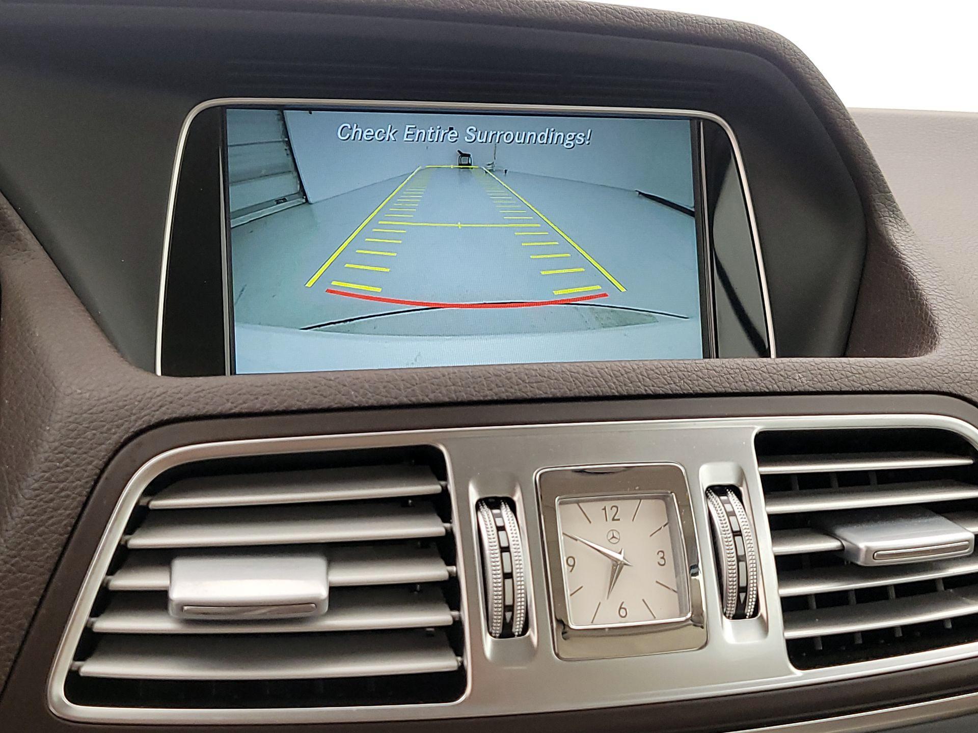 Thumbnail: 2016 Mercedes-Benz E-Class - 14