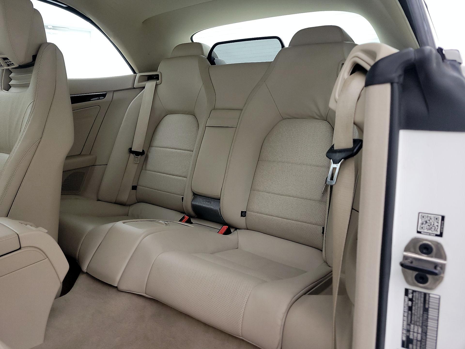 Thumbnail: 2016 Mercedes-Benz E-Class - 19