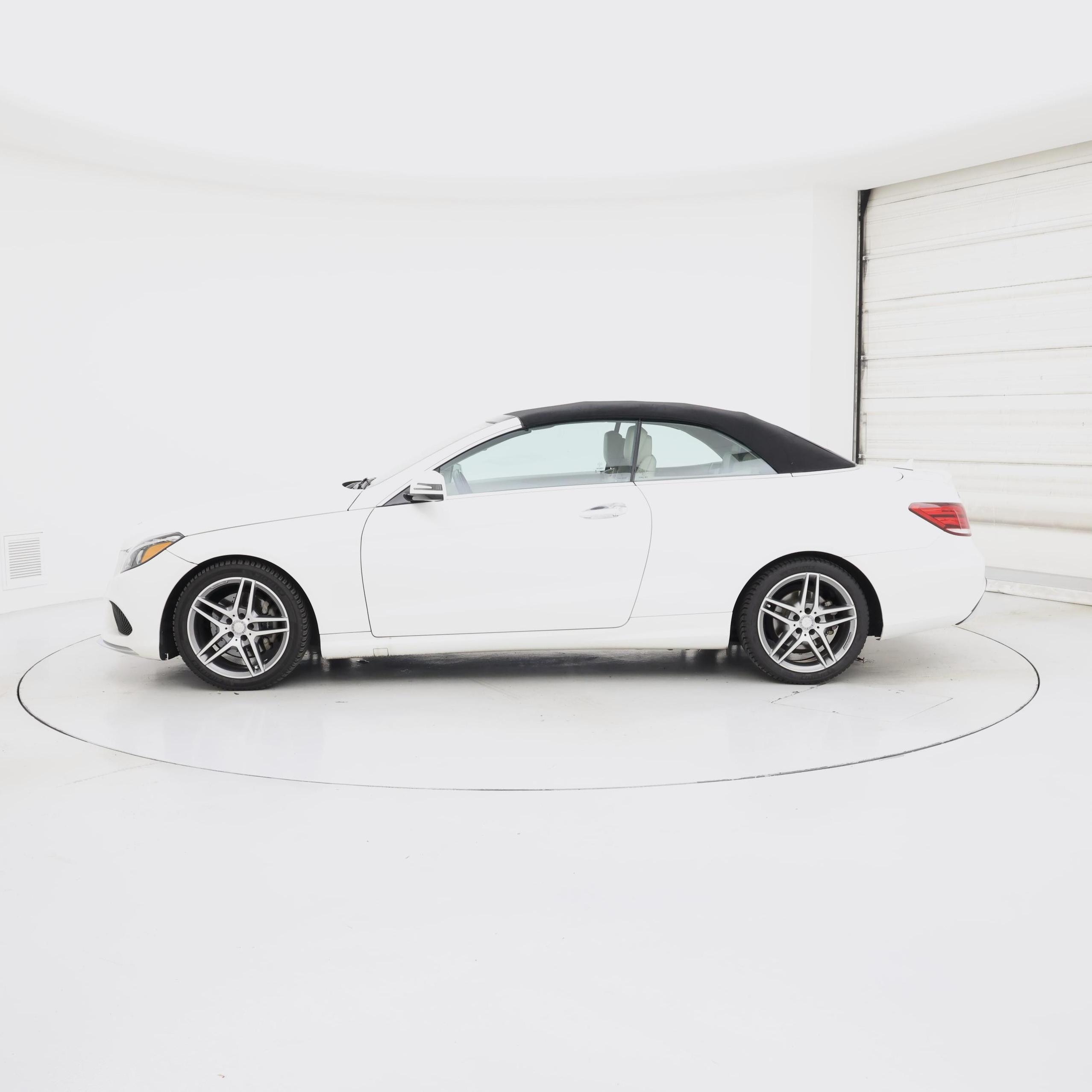 Thumbnail: 2016 Mercedes-Benz E-Class - 3