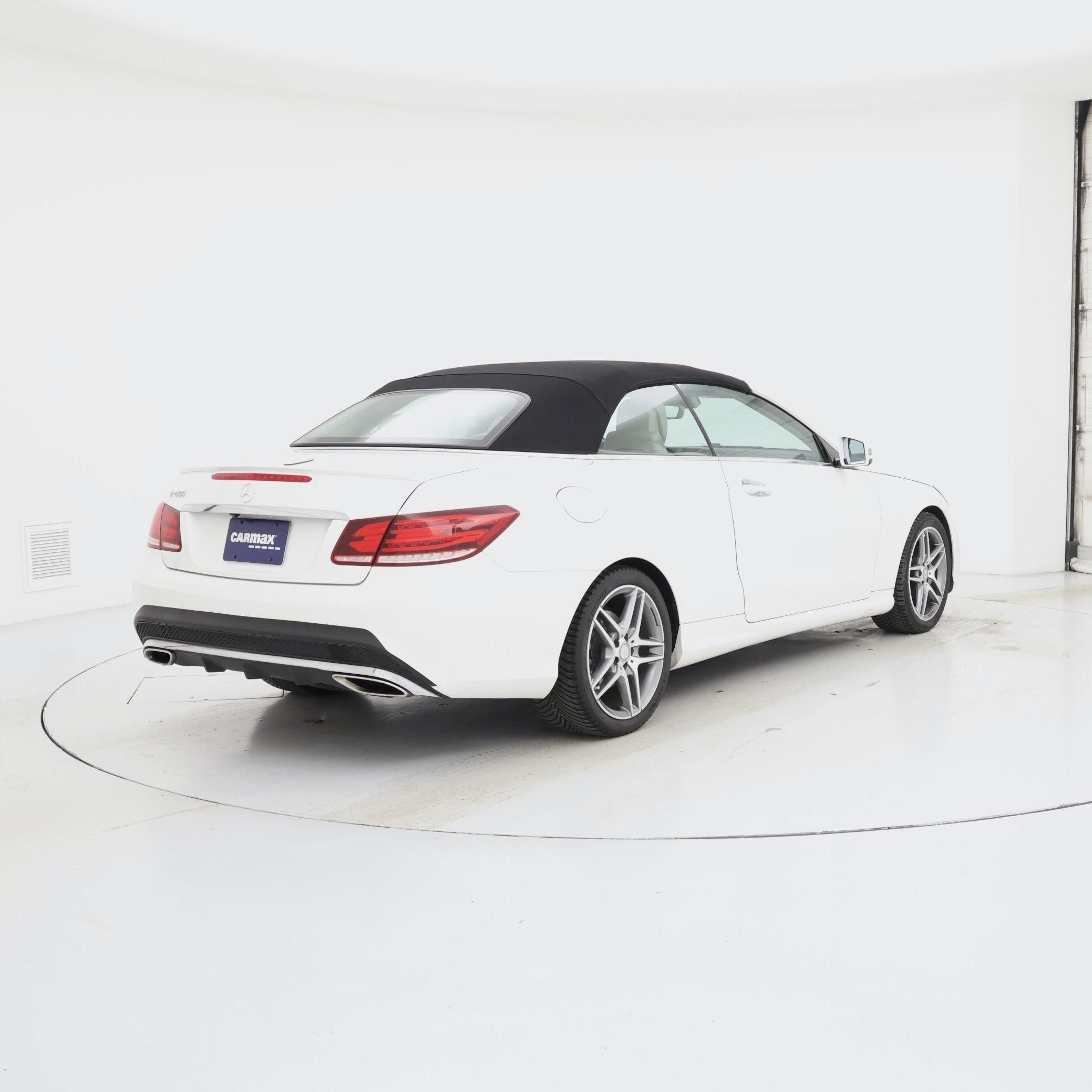 Thumbnail: 2016 Mercedes-Benz E-Class - 8