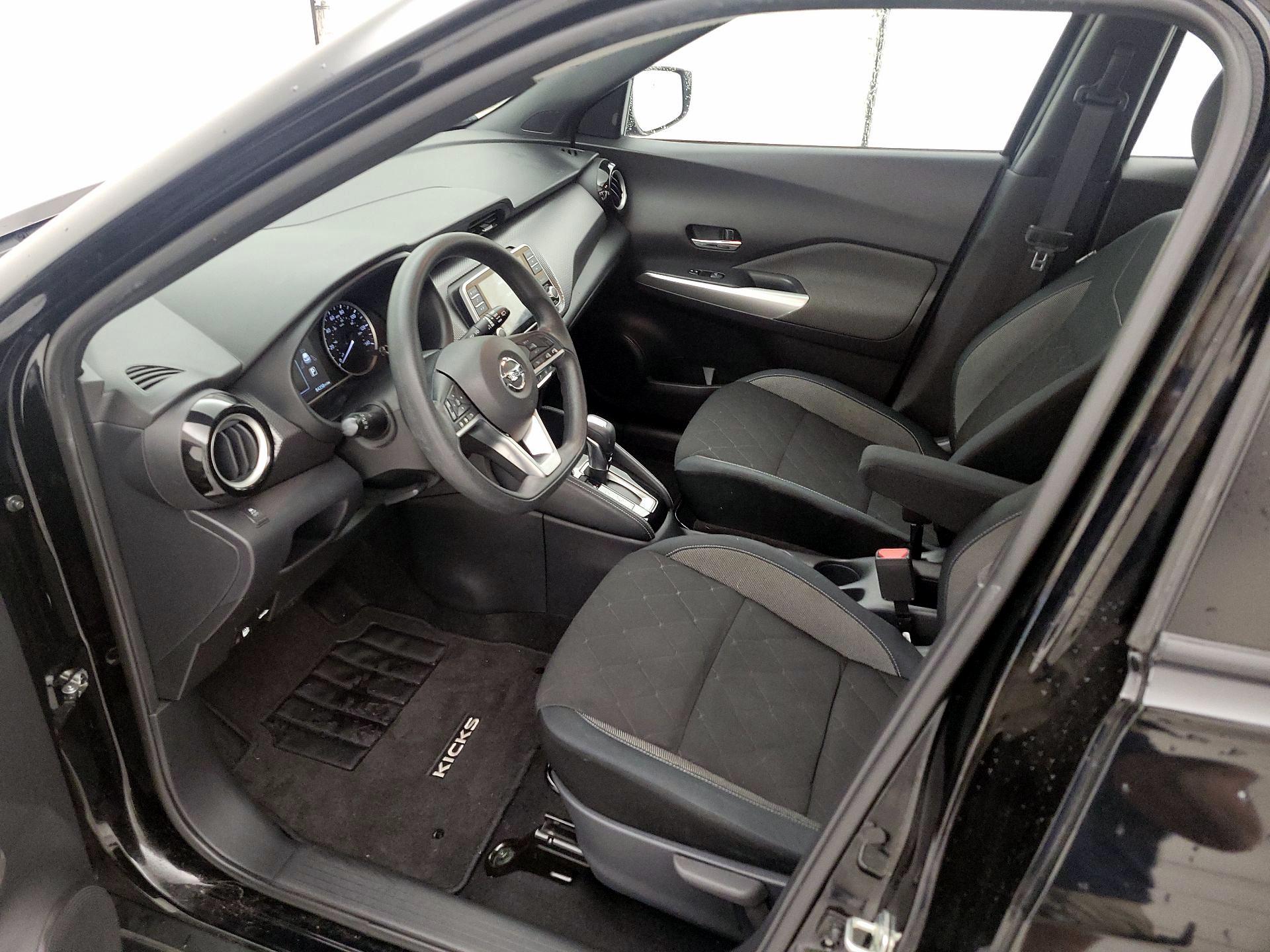 Thumbnail: 2019 Nissan Kicks - 11